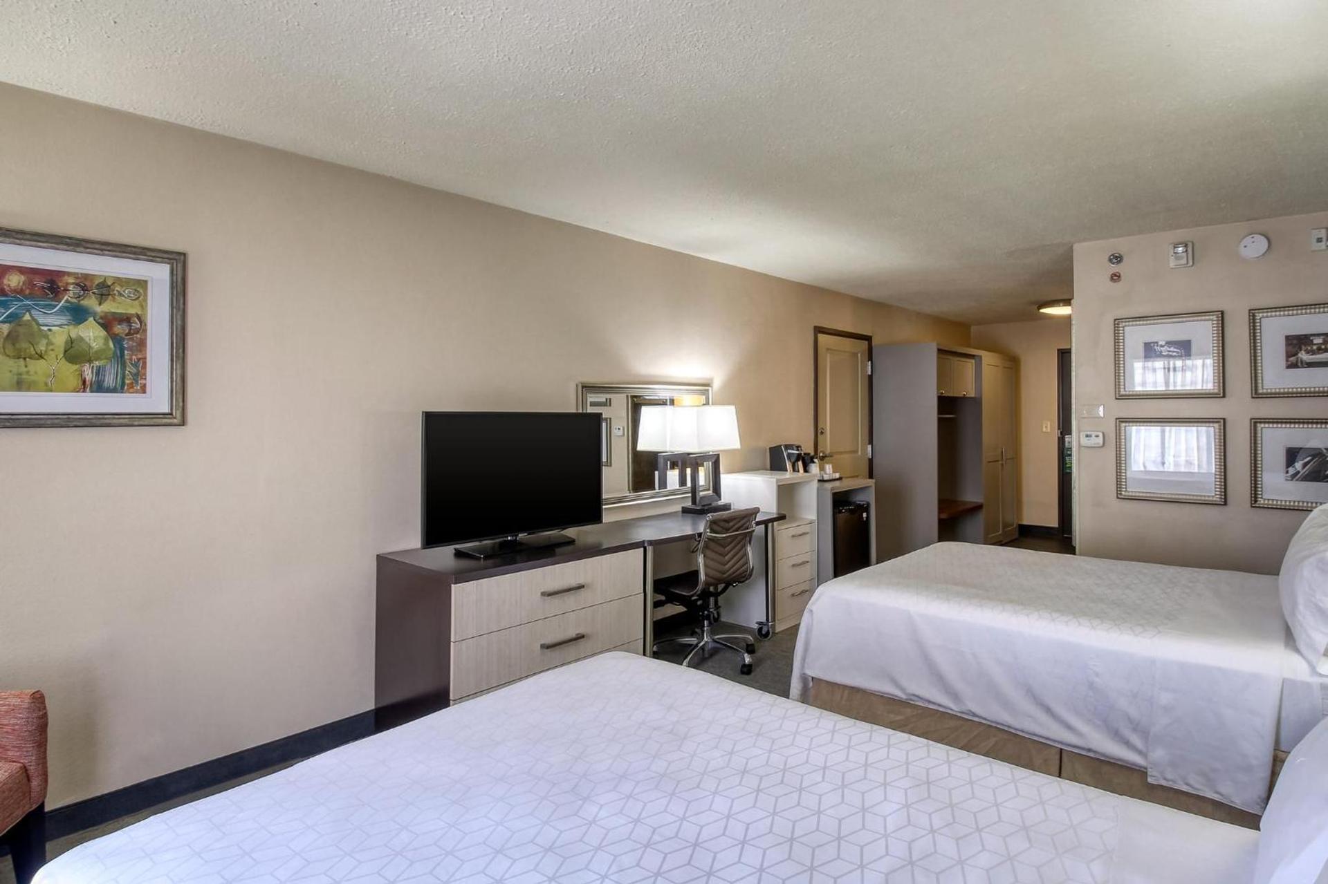 Holiday Inn & Suites Atlanta Airport North by IHG photo 60
