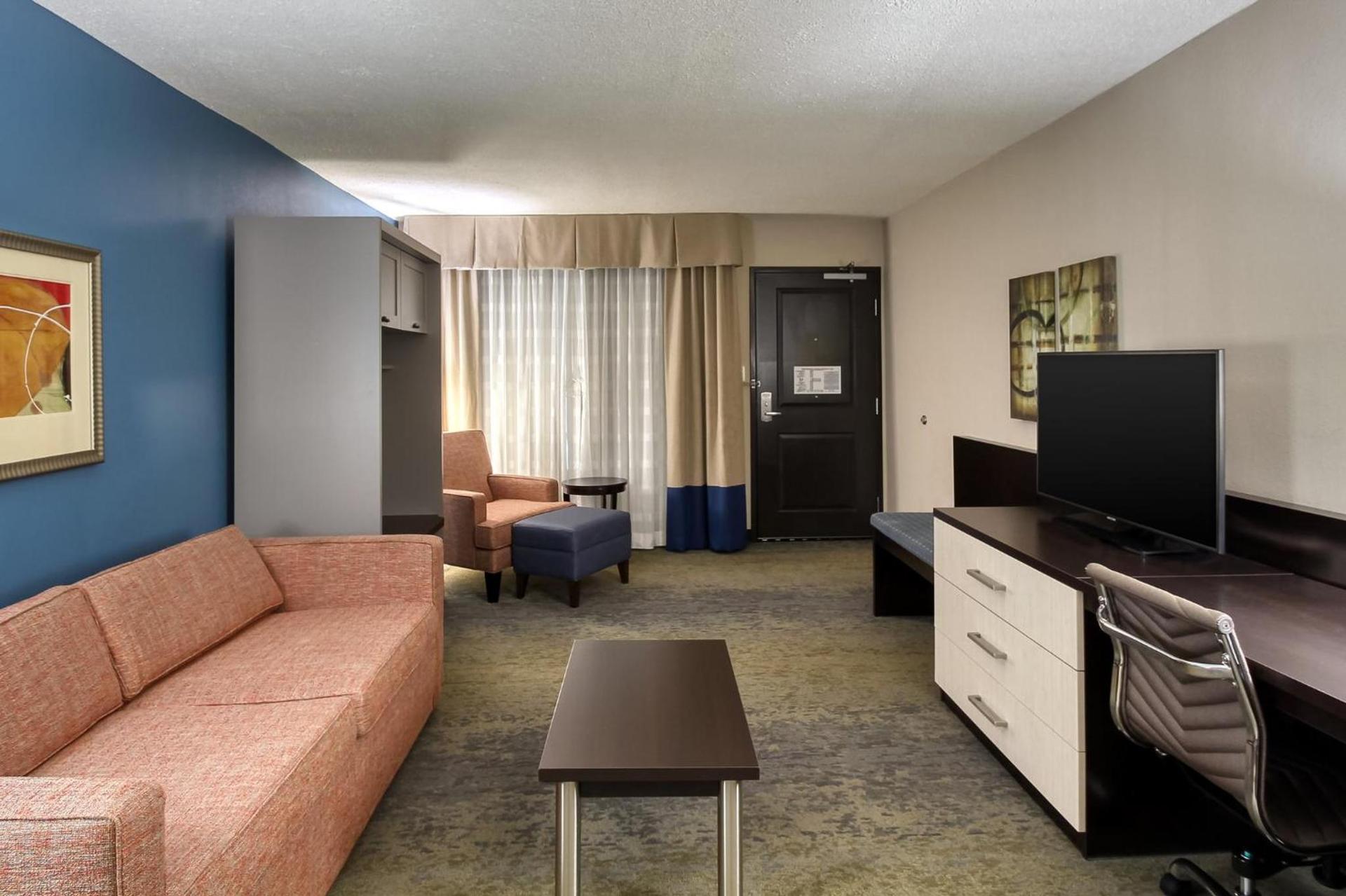 Holiday Inn & Suites Atlanta Airport North by IHG photo 45