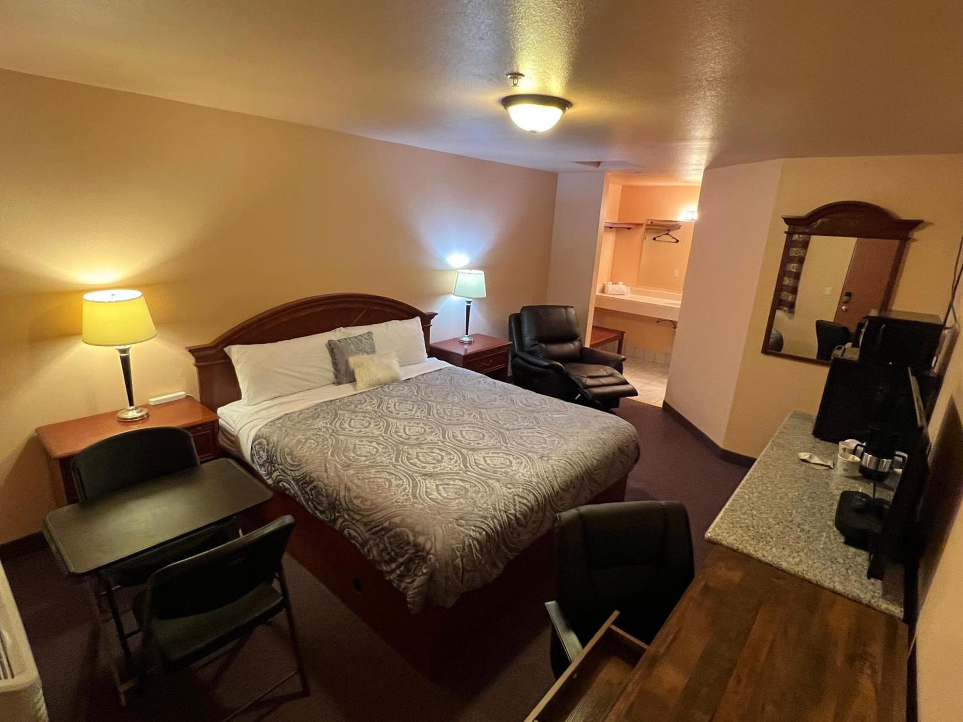 Frazier View Motel photo 16