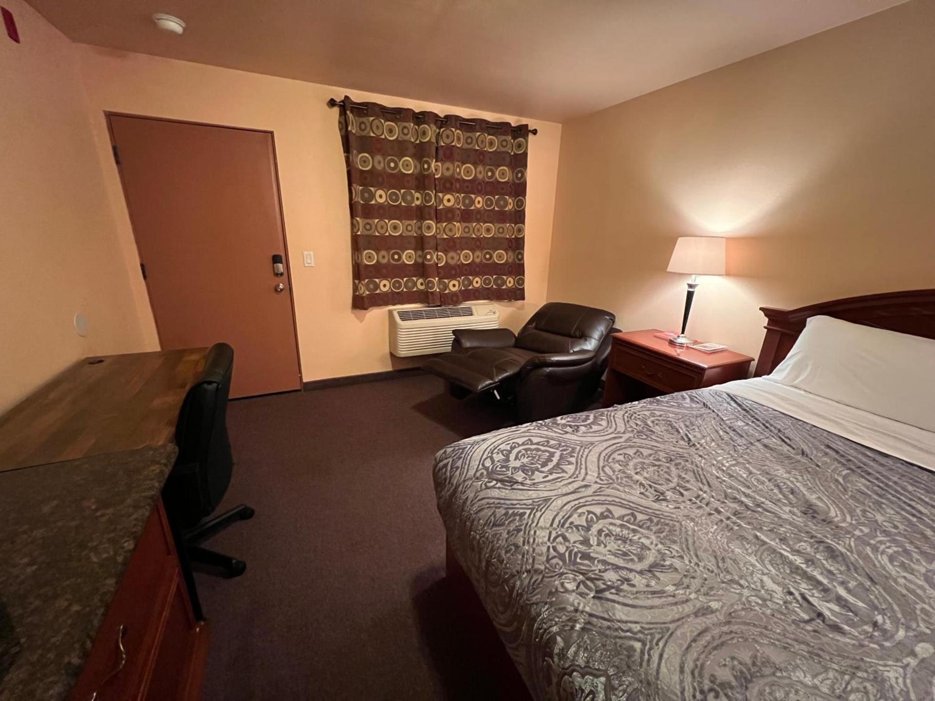 Frazier View Motel photo 36