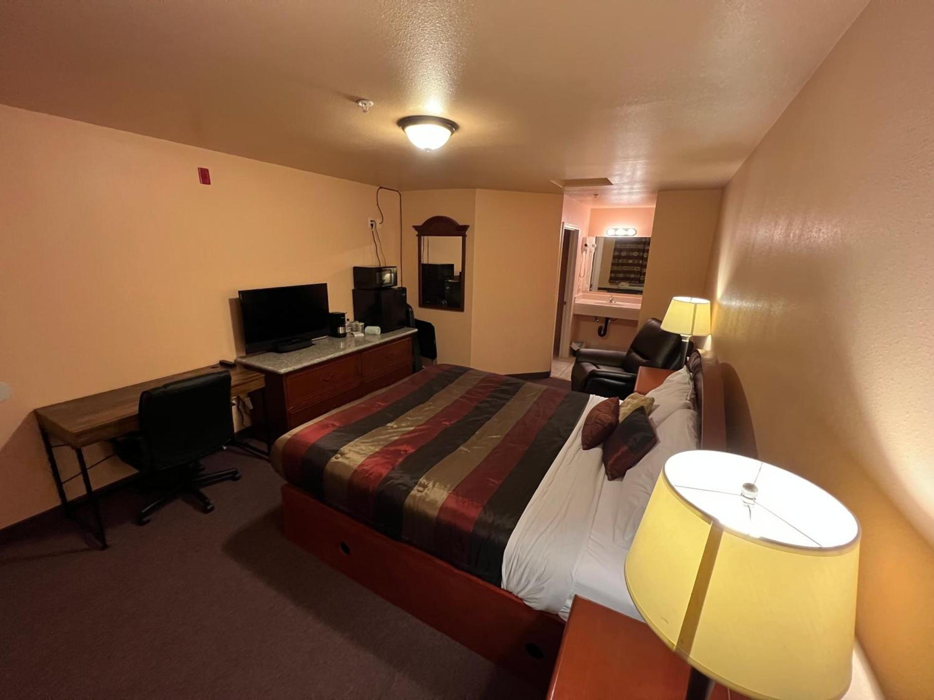 Frazier View Motel photo 38