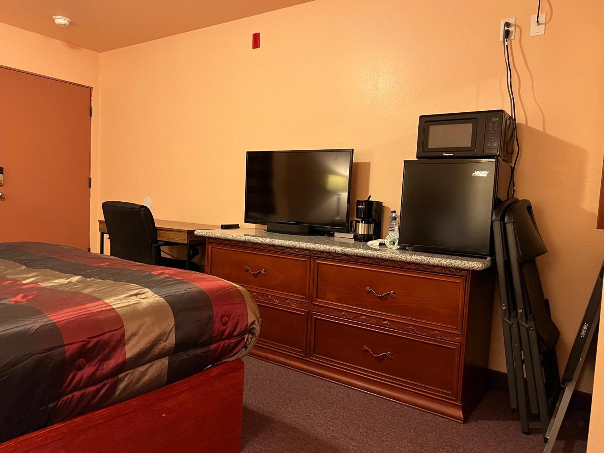 Frazier View Motel photo 41