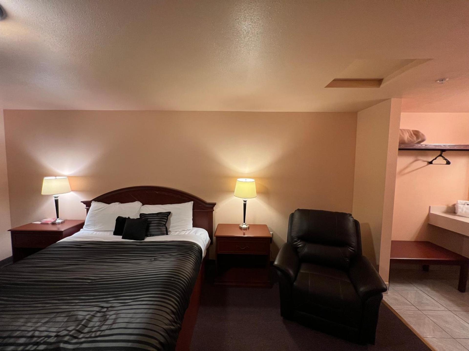 Frazier View Motel photo 47