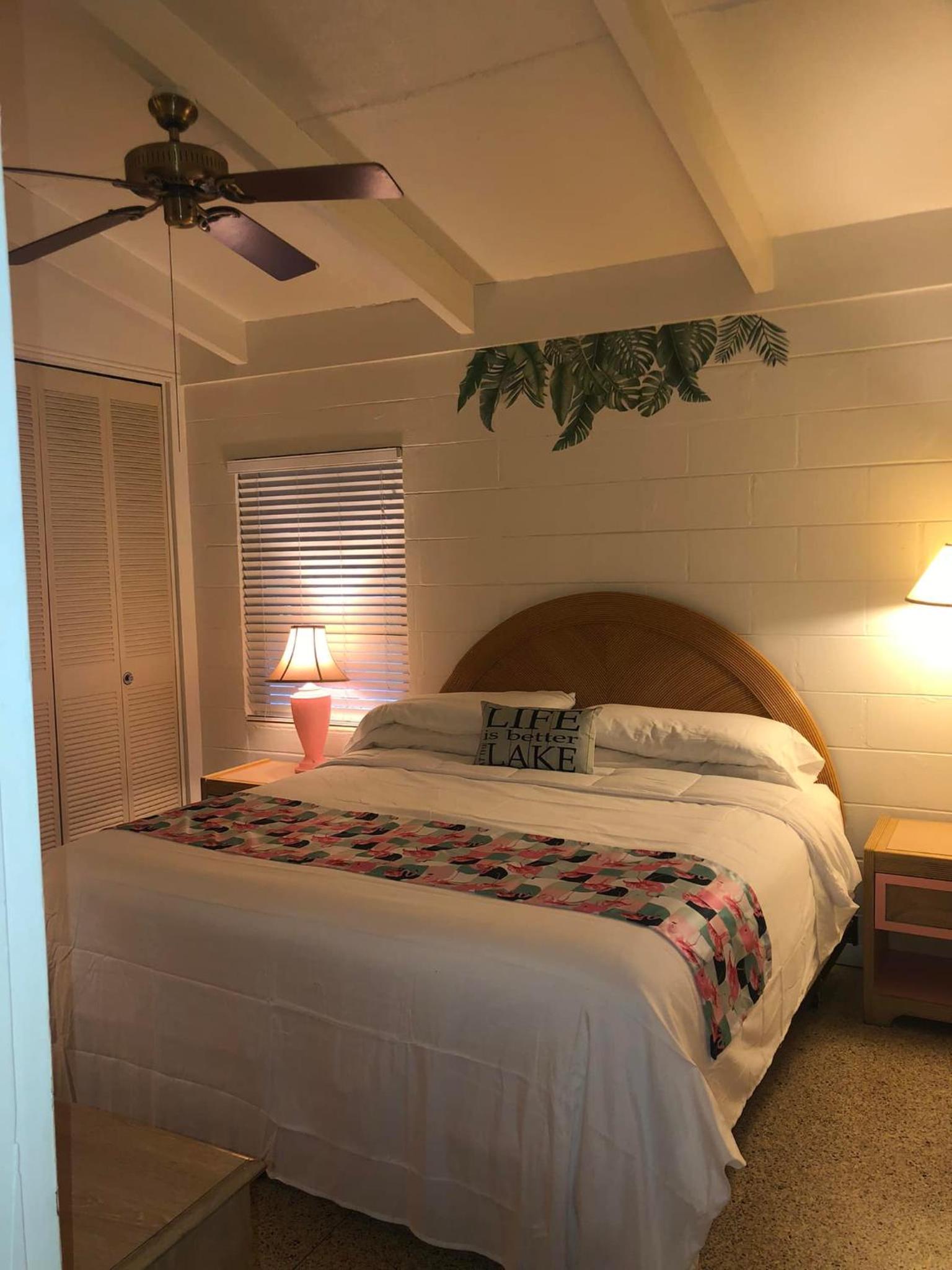 Tropical Marina & Resort on Lake Beresford photo 27