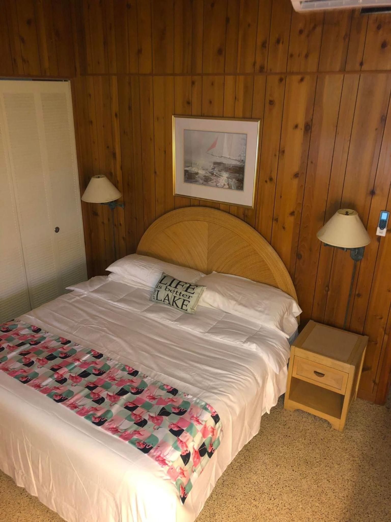 Tropical Marina & Resort on Lake Beresford photo 4