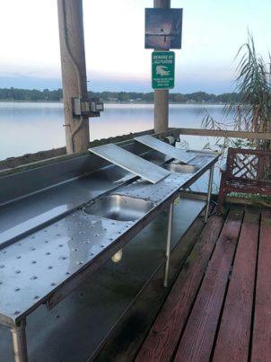Tropical Marina & Resort on Lake Beresford photo 5