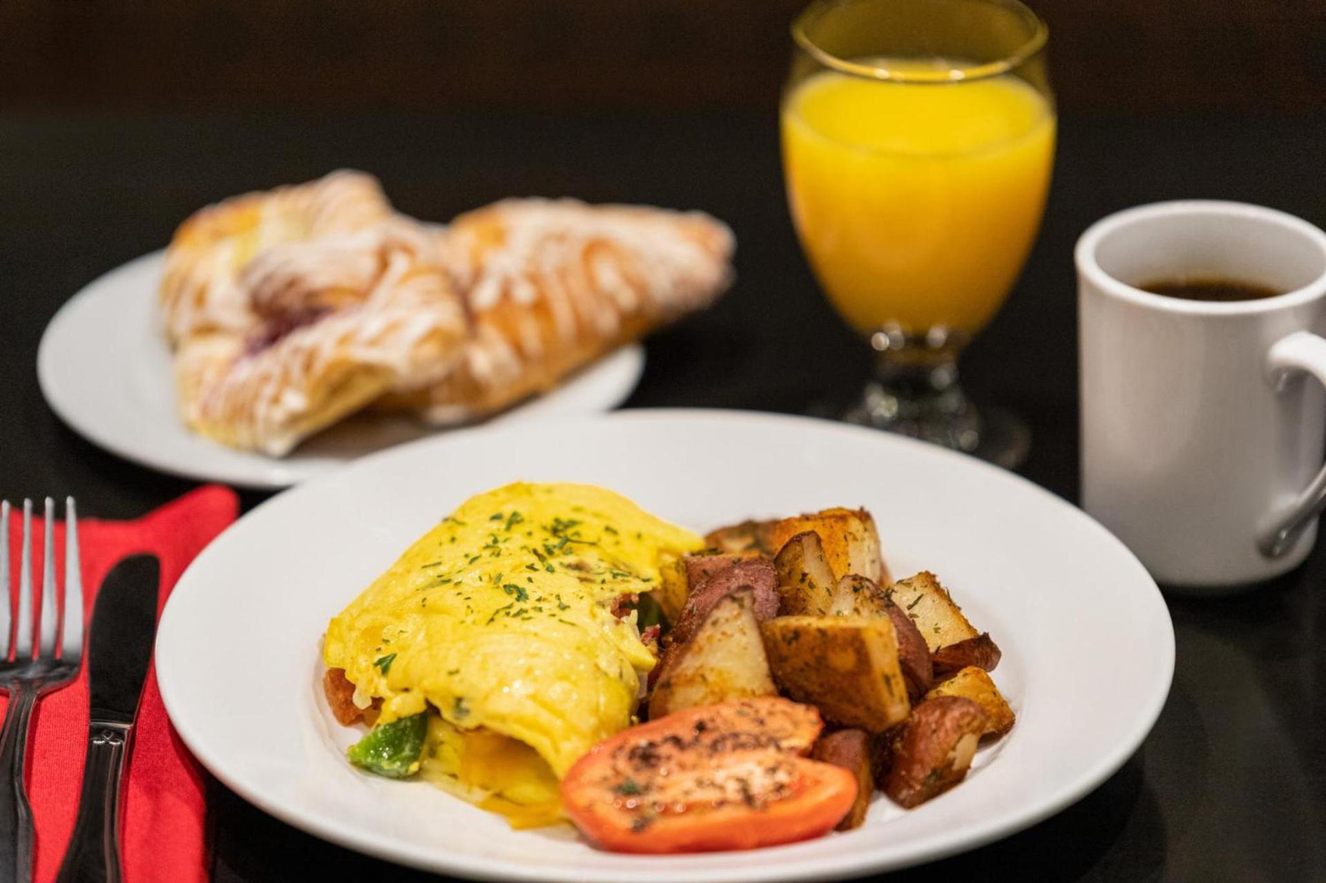 Holiday Inn Boston - Cambridge Area by IHG photo 55
