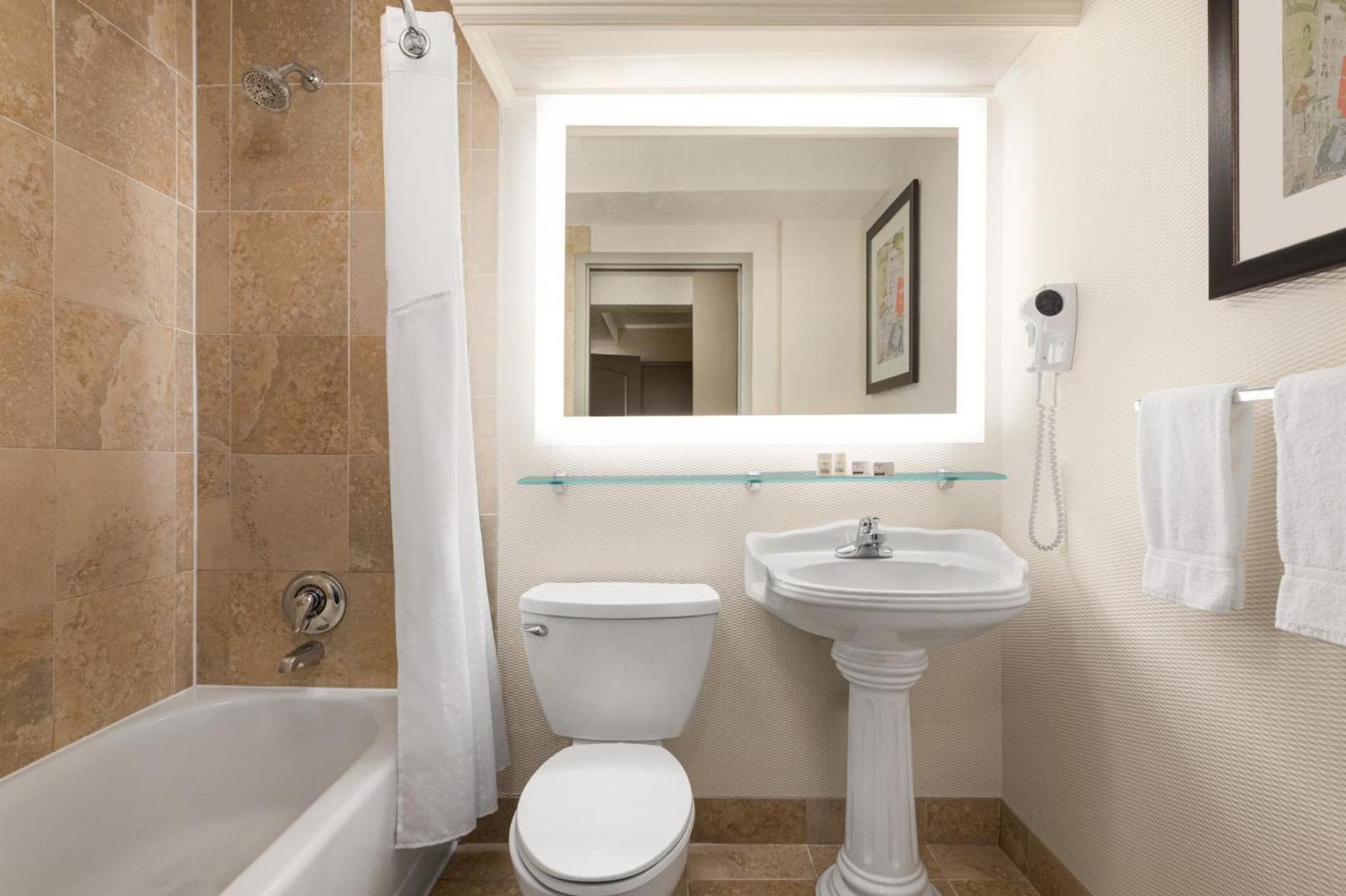 Holiday Inn Boston - Cambridge Area by IHG photo 46
