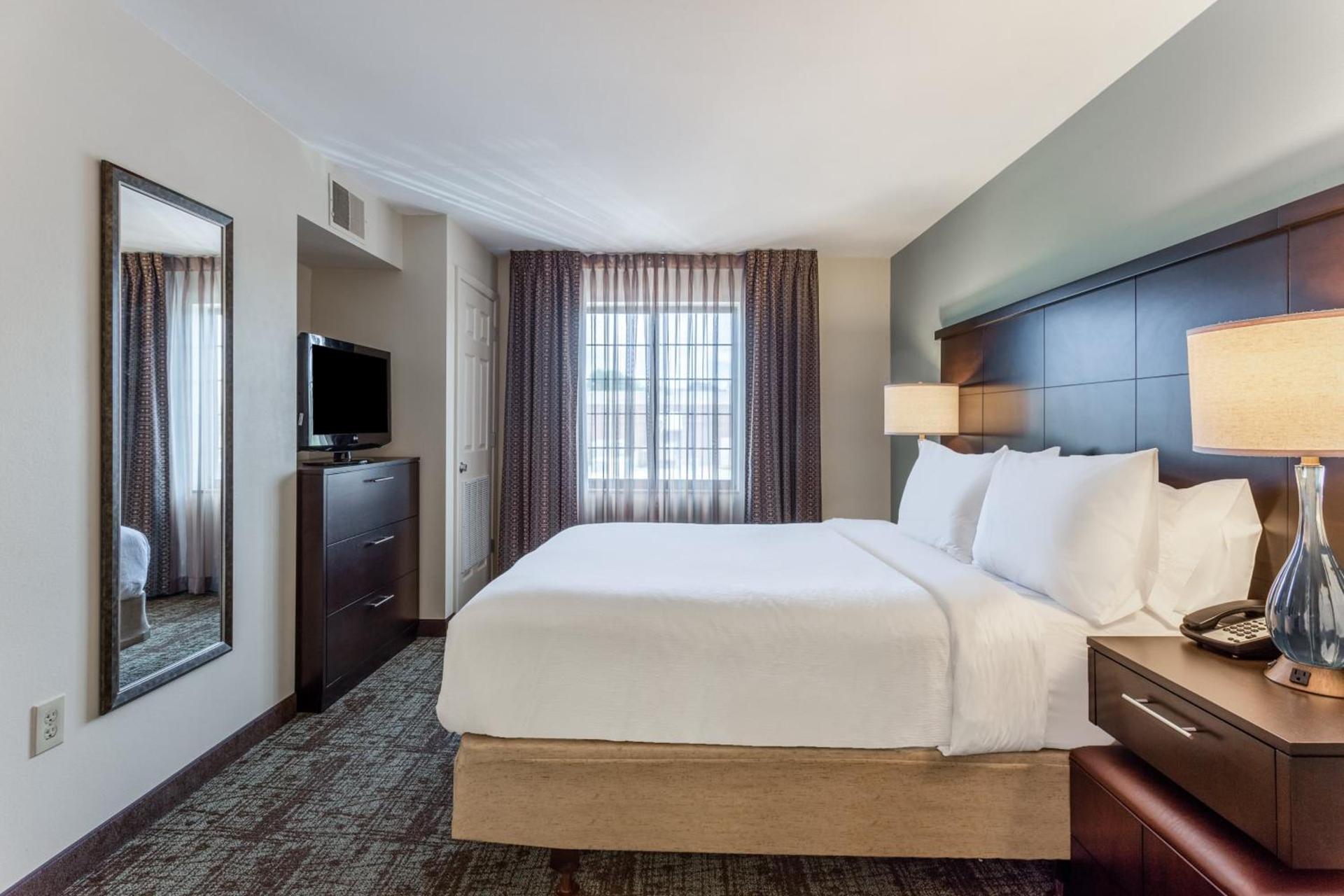 Staybridge Suites Davenport by IHG photo 53