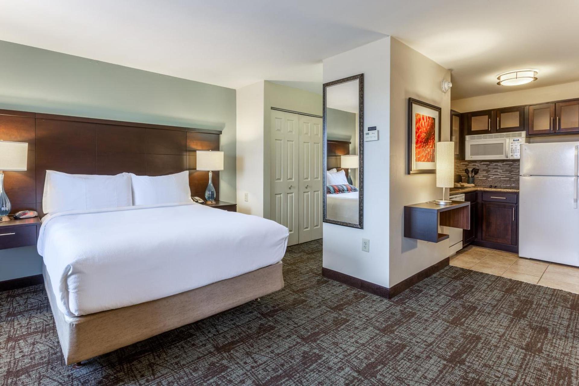 Staybridge Suites Davenport by IHG photo 55