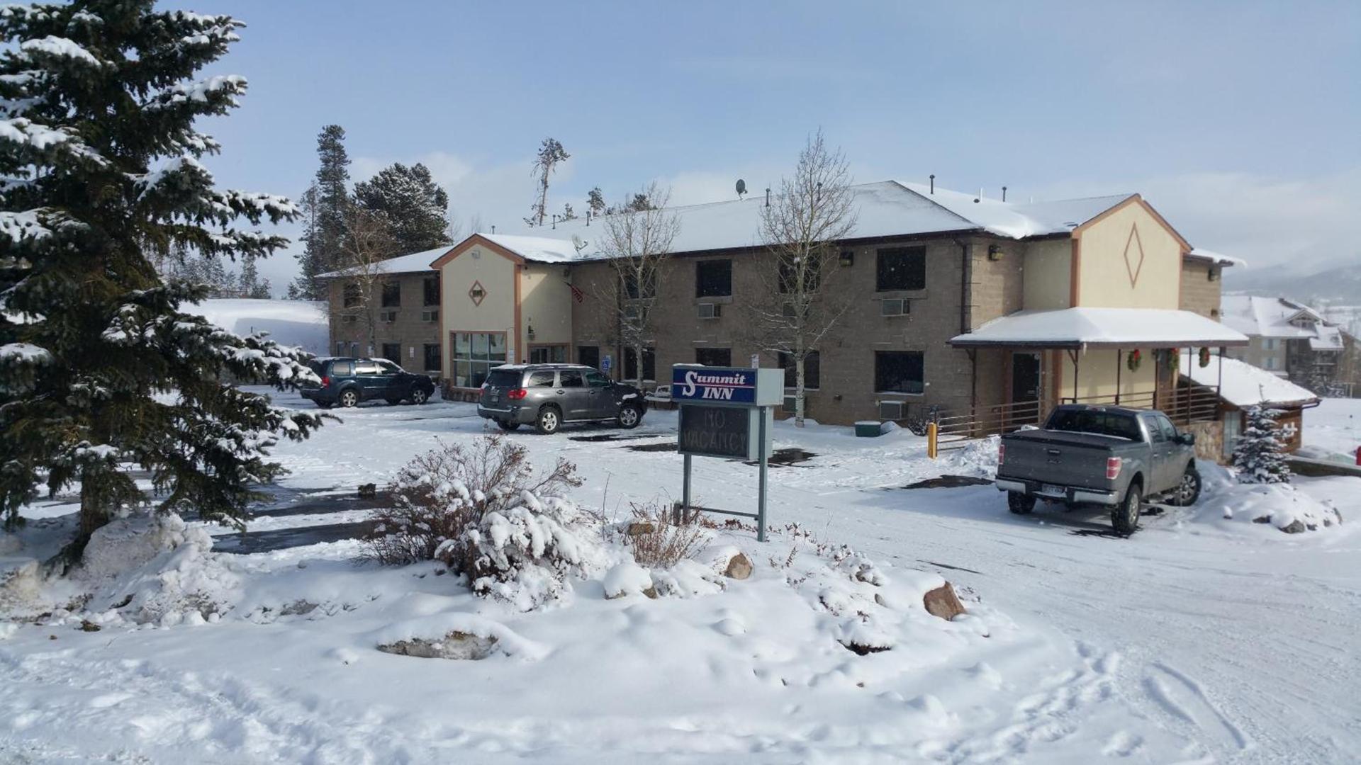 New Summit Inn photo 24