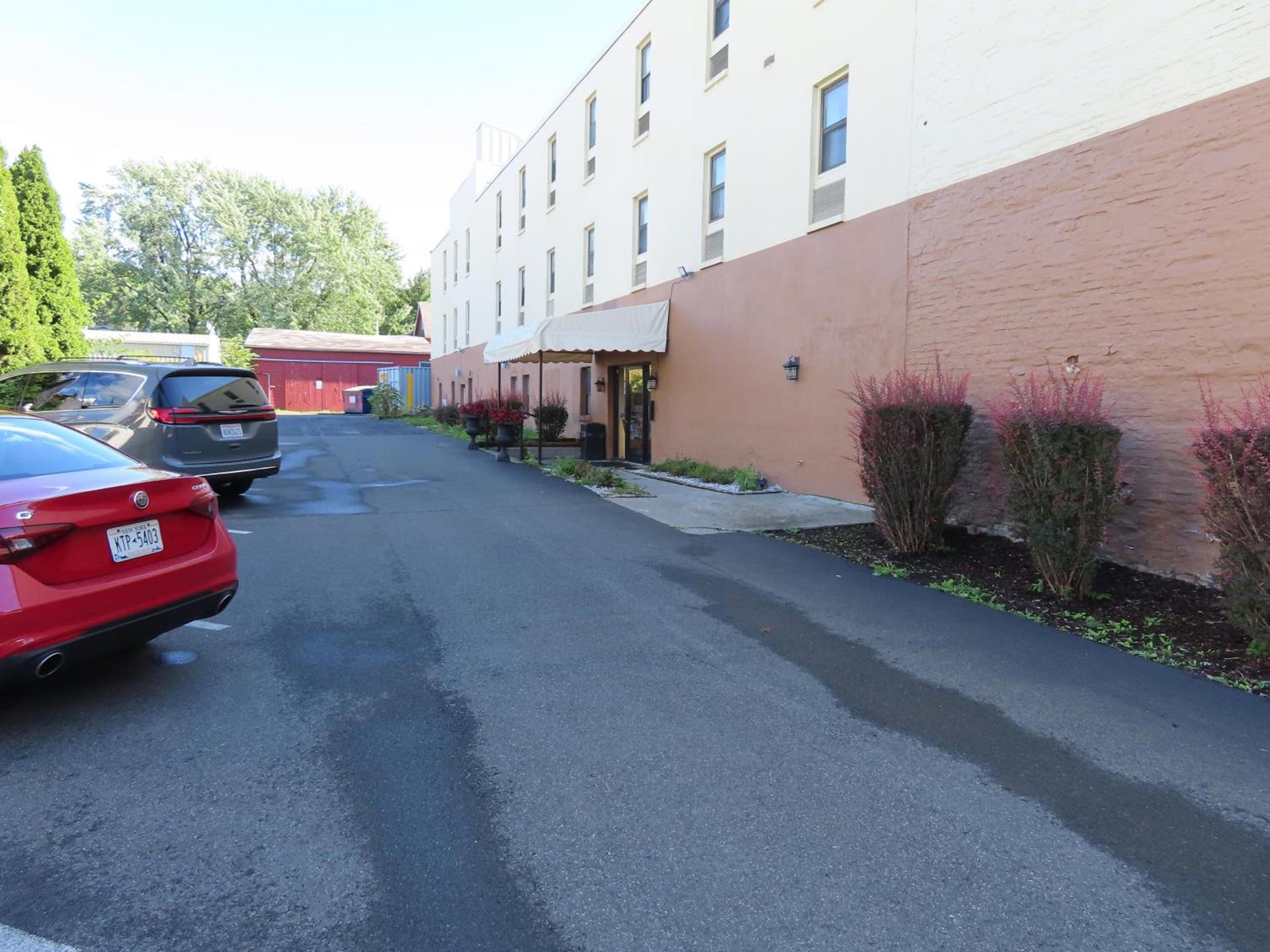 St Charles Hotel Downtown Hudson photo 6