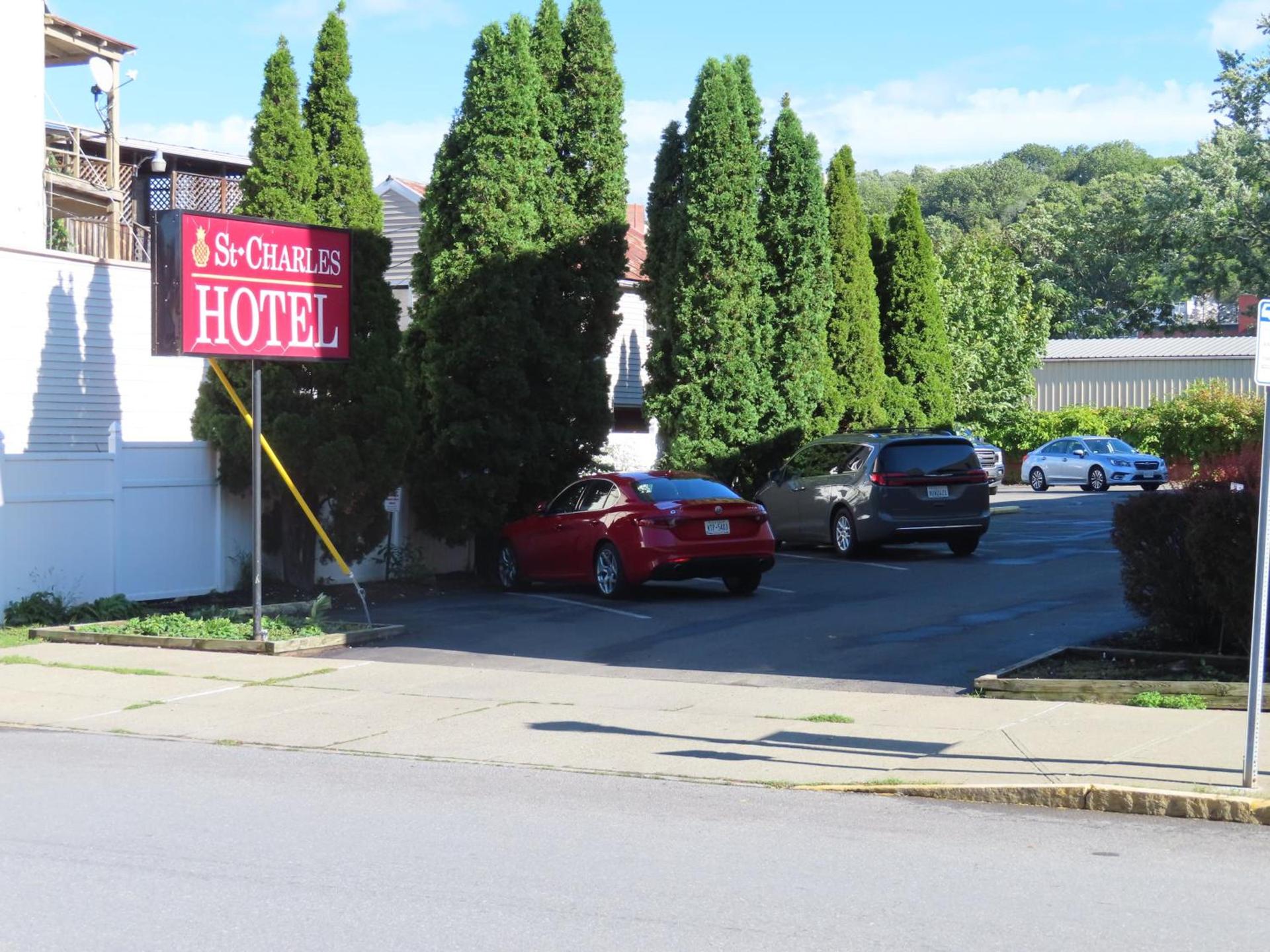 St Charles Hotel Downtown Hudson photo 10