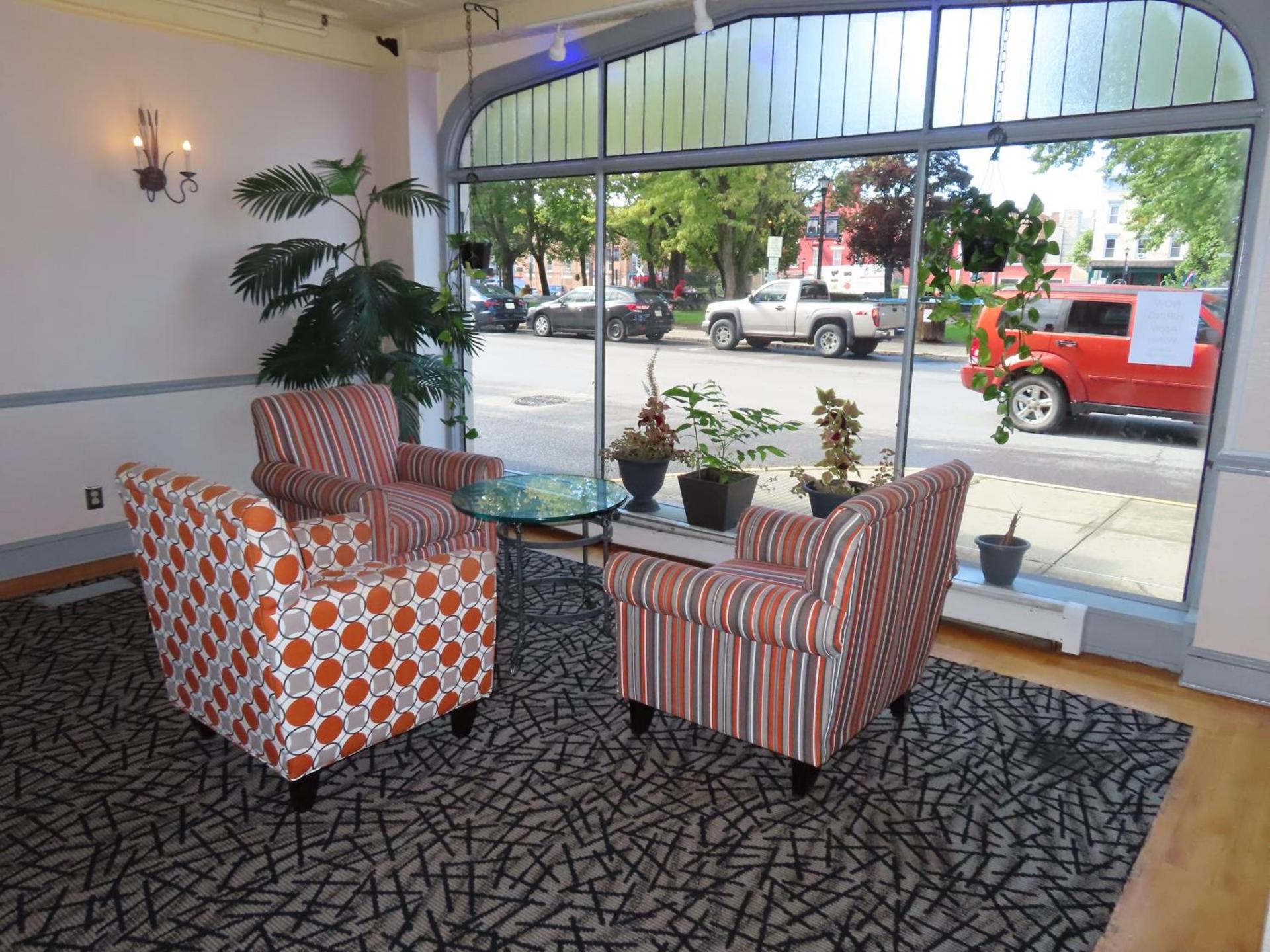 St Charles Hotel Downtown Hudson photo 29