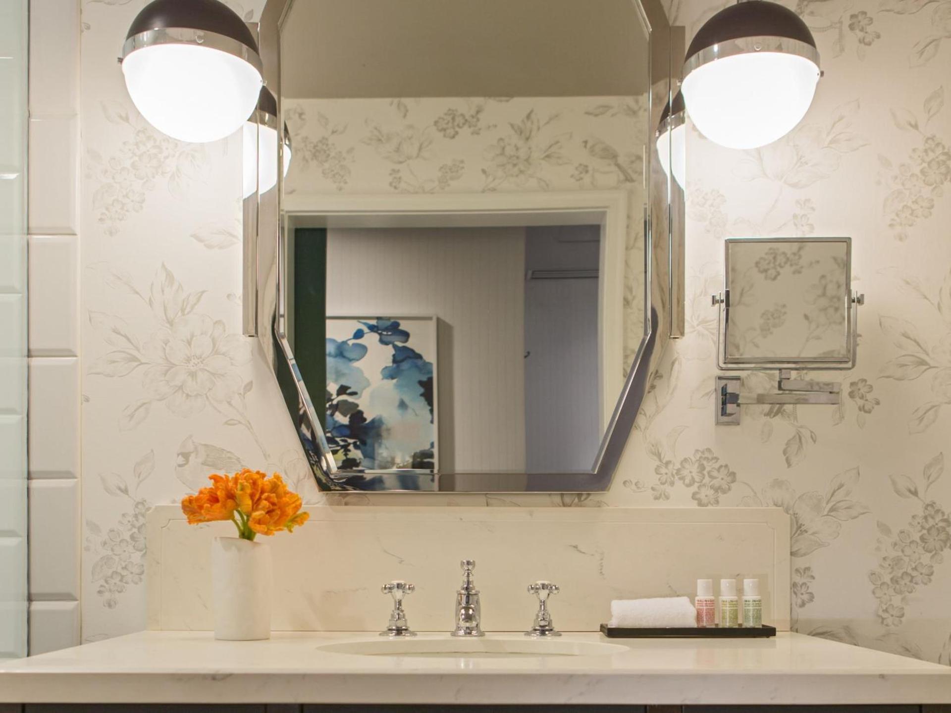 Kimpton Cardinal Hotel by IHG photo 50