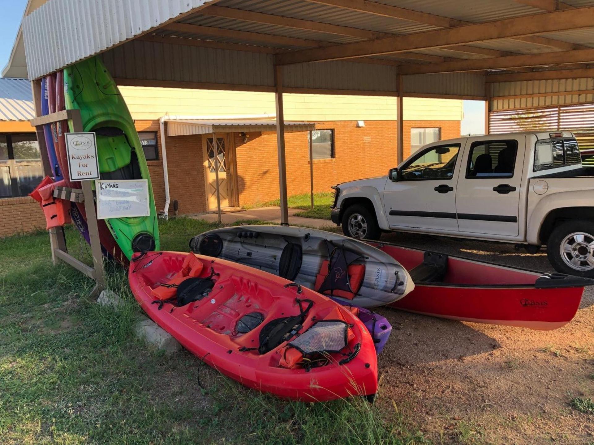 Oasis Lake Buchanan photo 7
