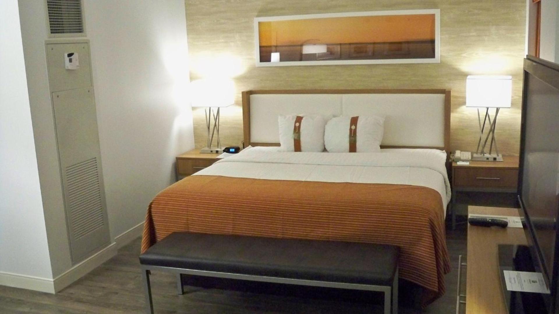Holiday Inn San Antonio-Riverwalk by IHG photo 8