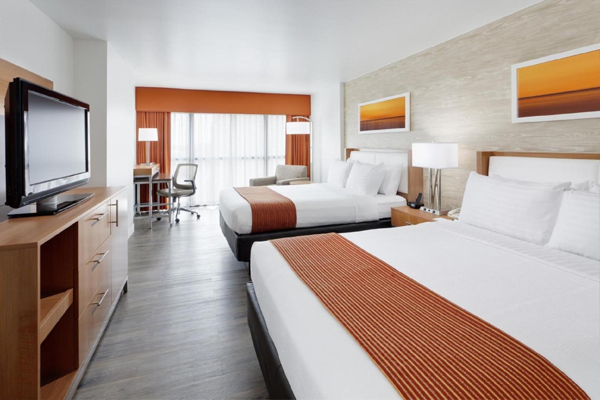 Holiday Inn San Antonio-Riverwalk by IHG photo 3