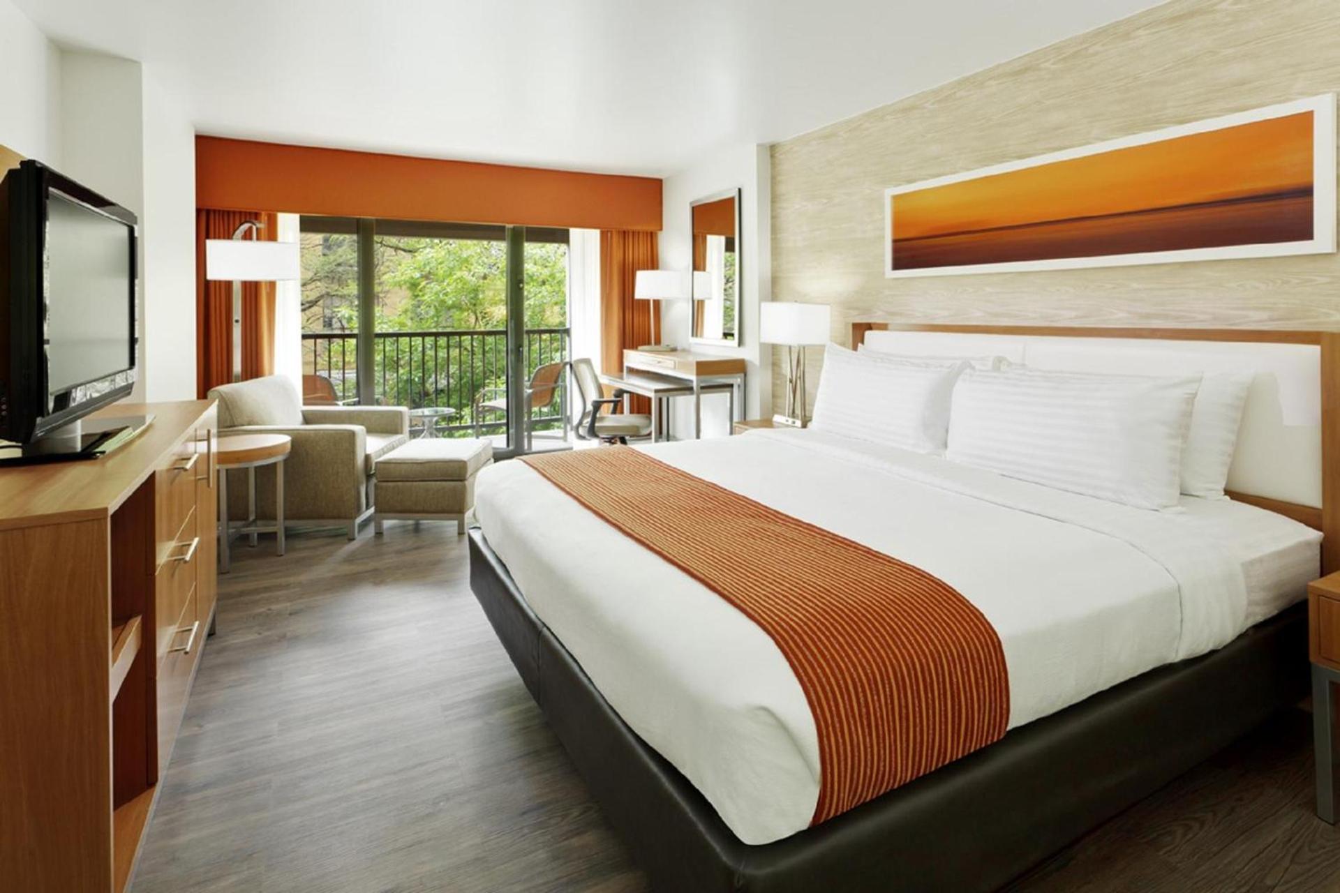 Holiday Inn San Antonio-Riverwalk by IHG photo 2
