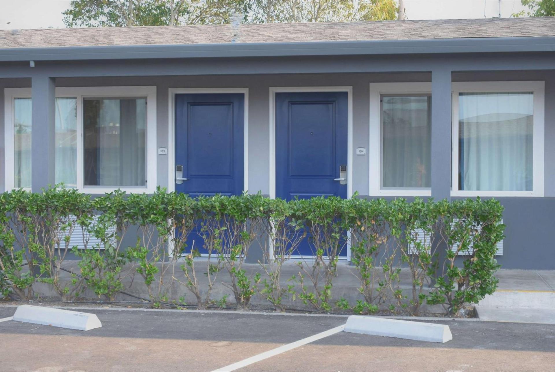 Travelodge by Wyndham Santa Rosa Wine Country photo 3