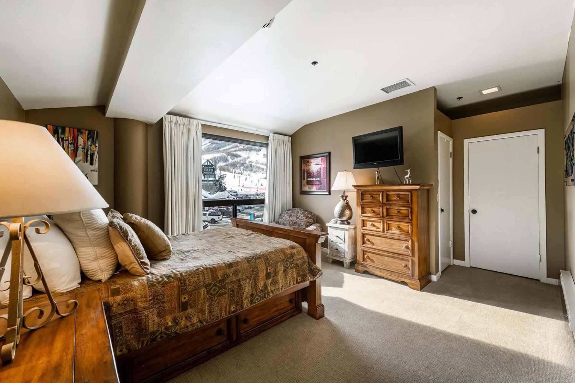 Silver King by All Seasons Resort Lodging photo 48
