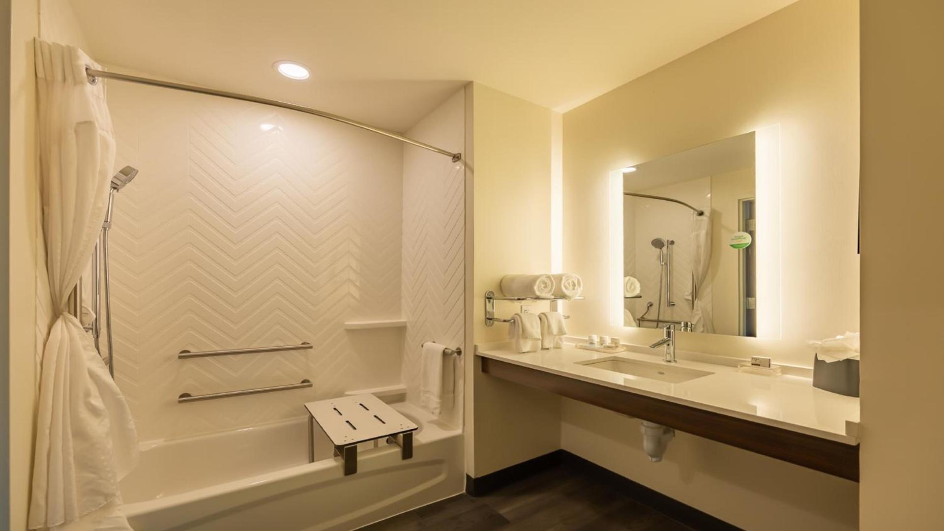 Courtyard by Marriott Atlanta Dunwoody photo 34