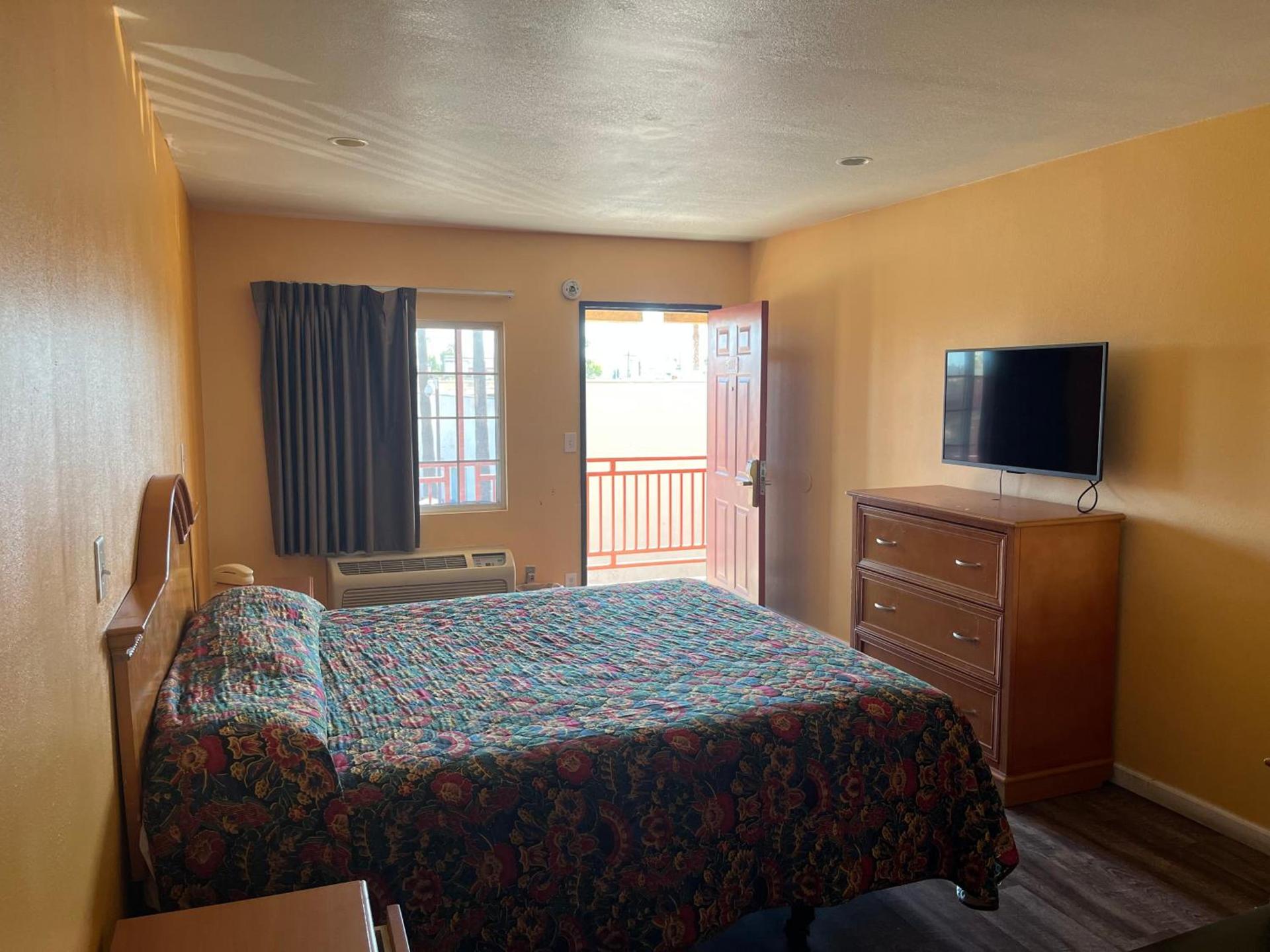 Palm Tree Inn photo 4