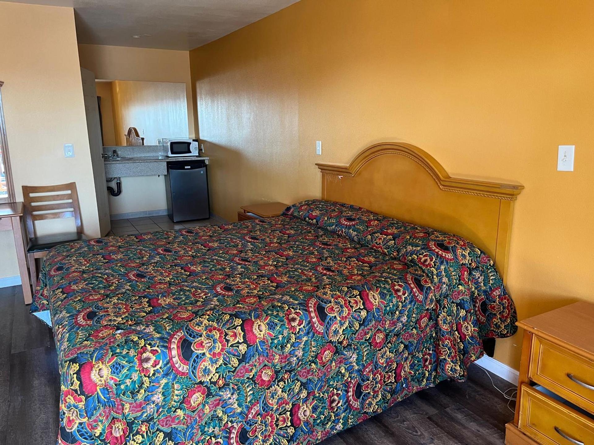 Palm Tree Inn photo 5