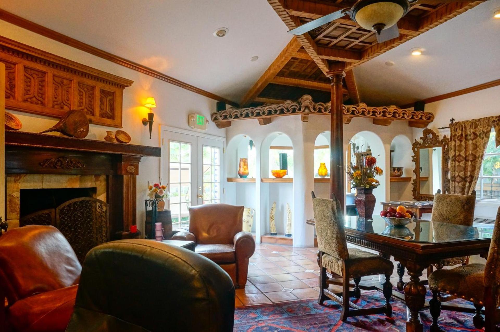 Chantico Inn photo 88