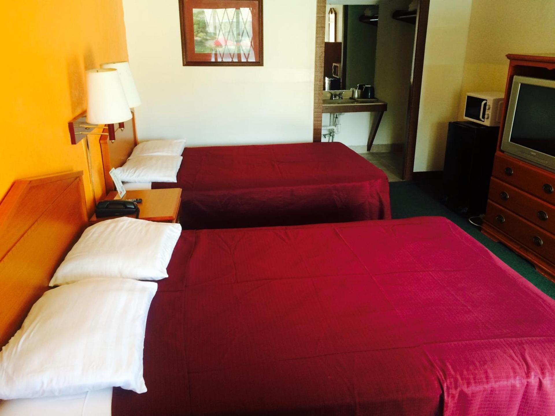 Sunrise Inn - Bradenton photo 11