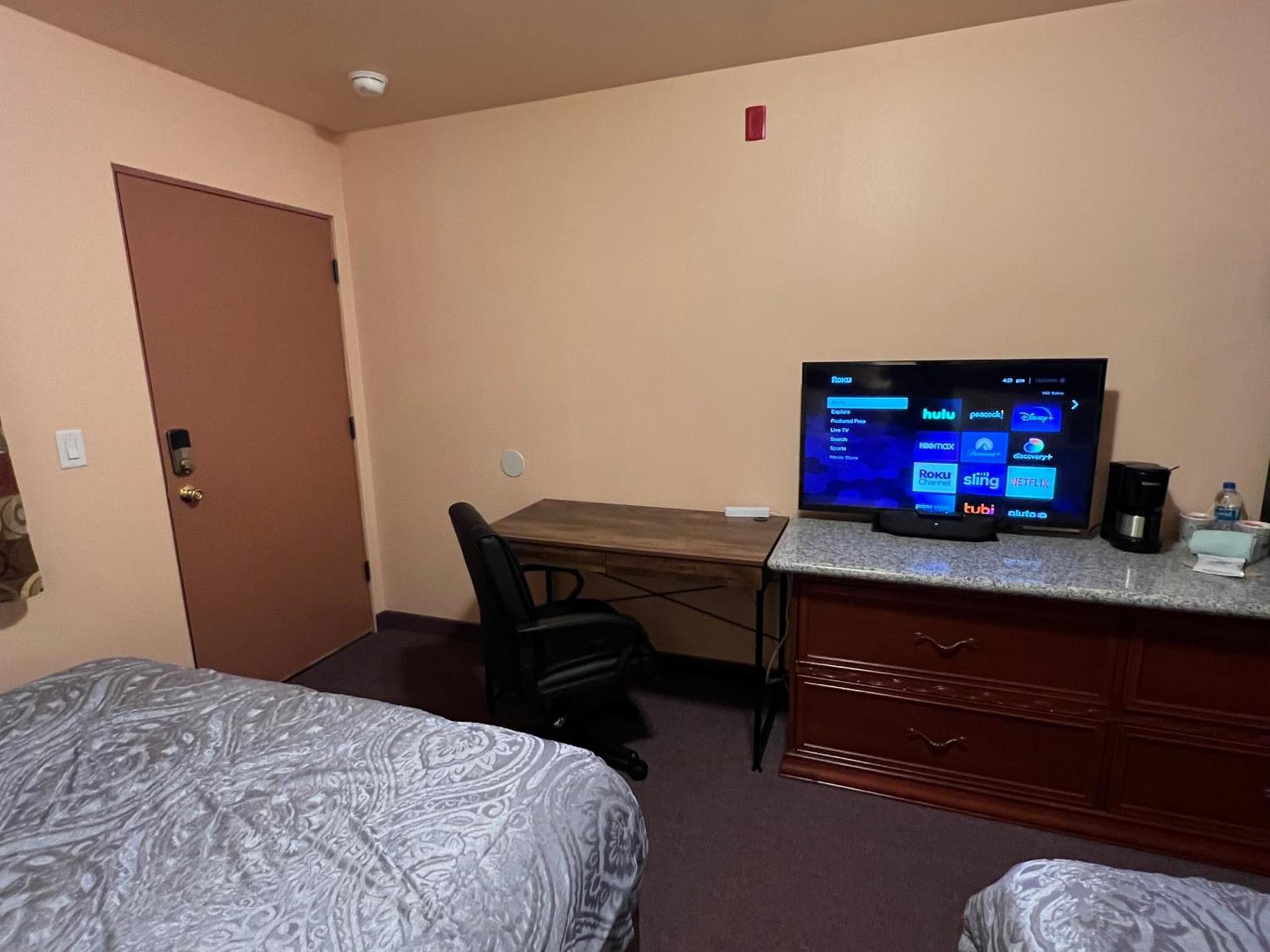 Frazier View Motel photo 71