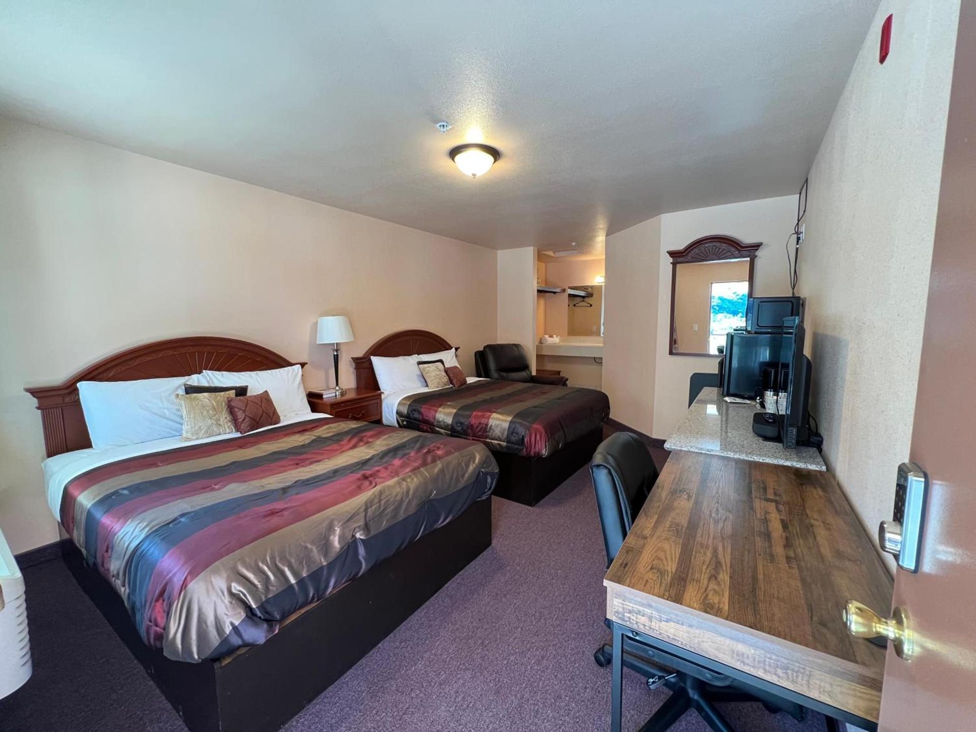Frazier View Motel photo 77