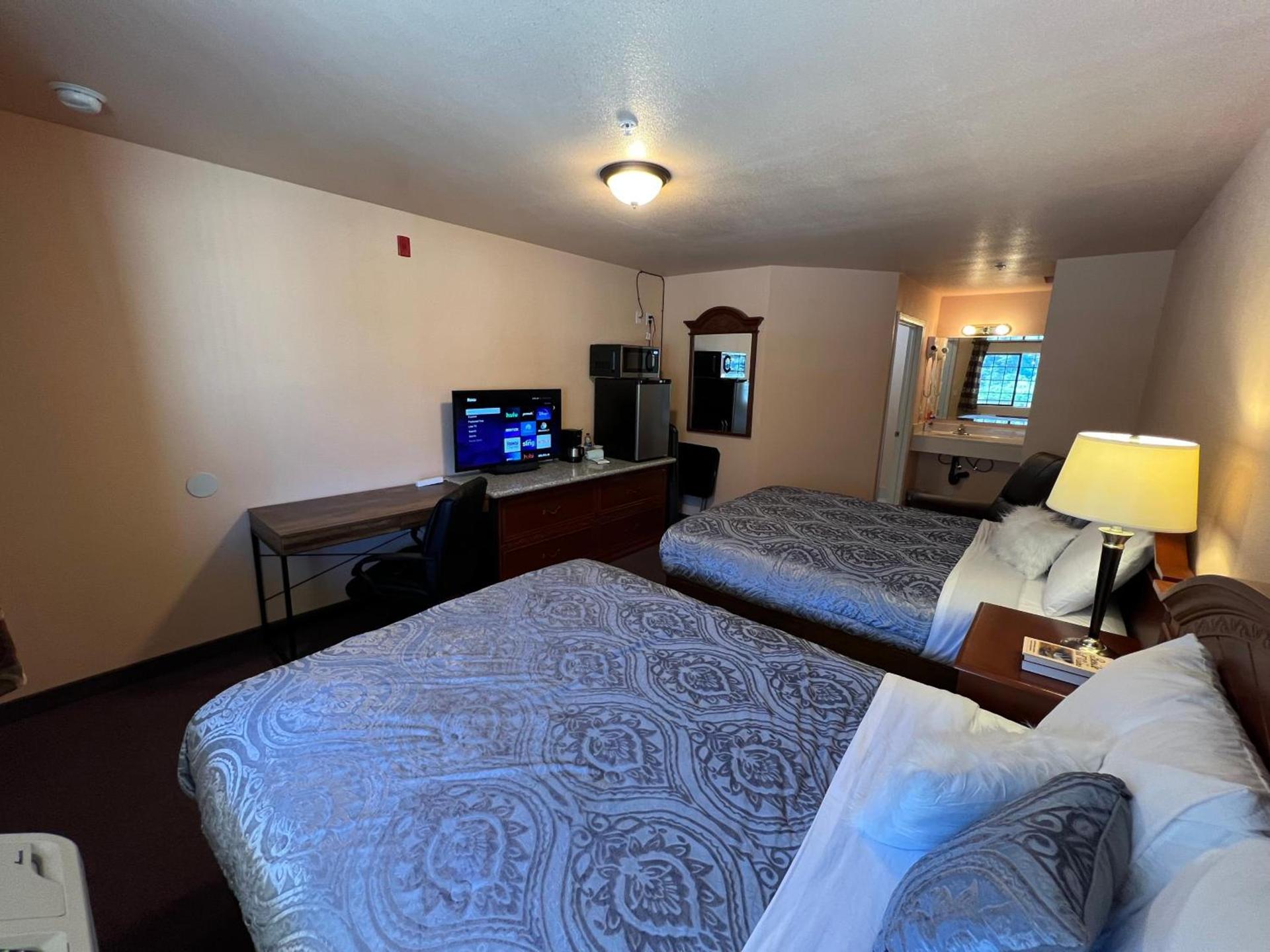 Frazier View Motel photo 75