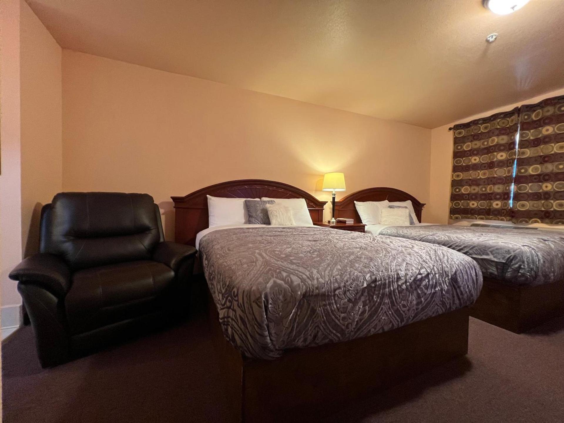 Frazier View Motel photo 83