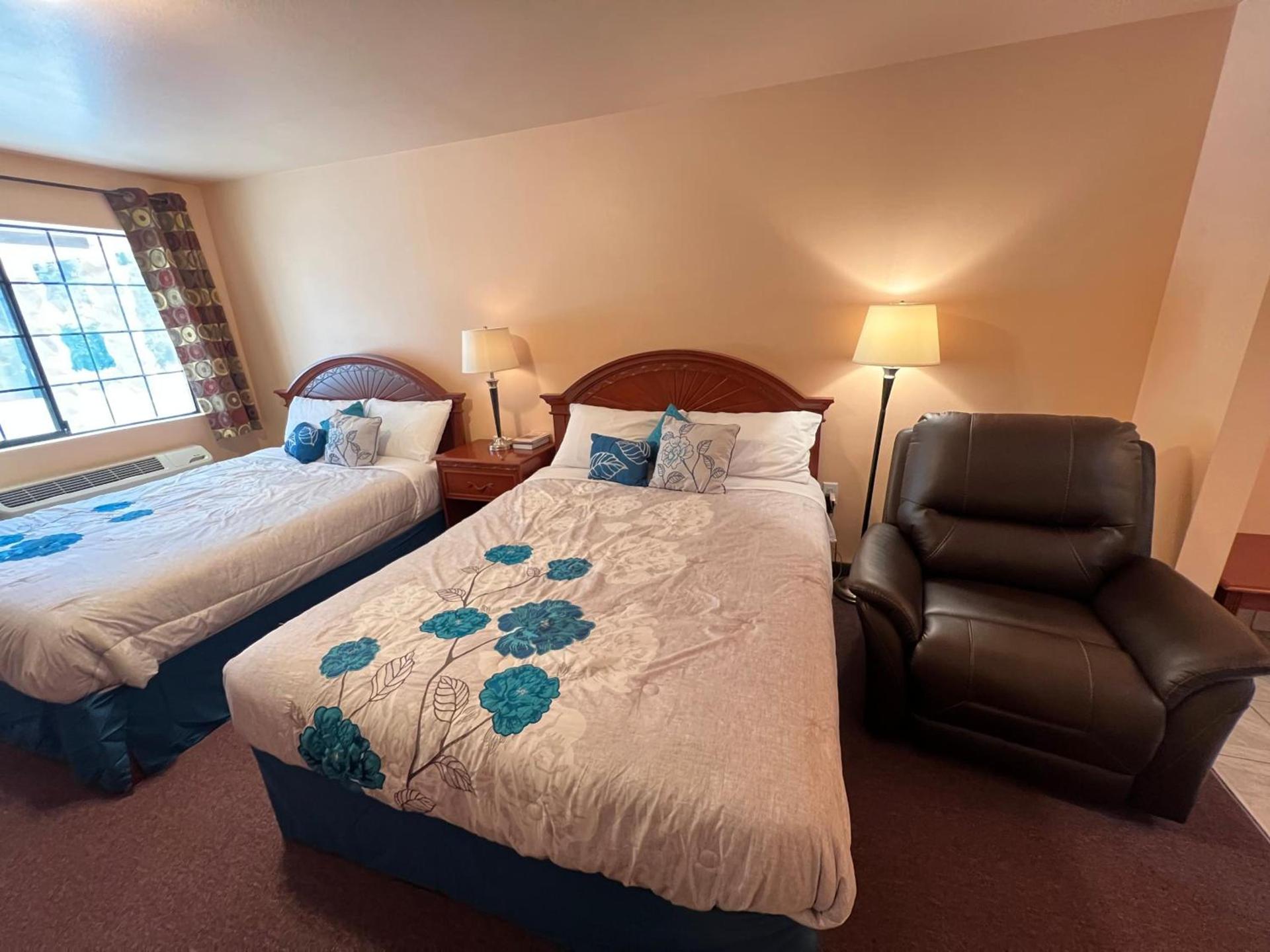 Frazier View Motel photo 85