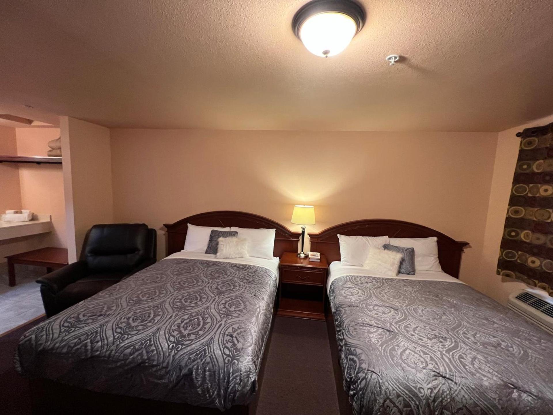 Frazier View Motel photo 89