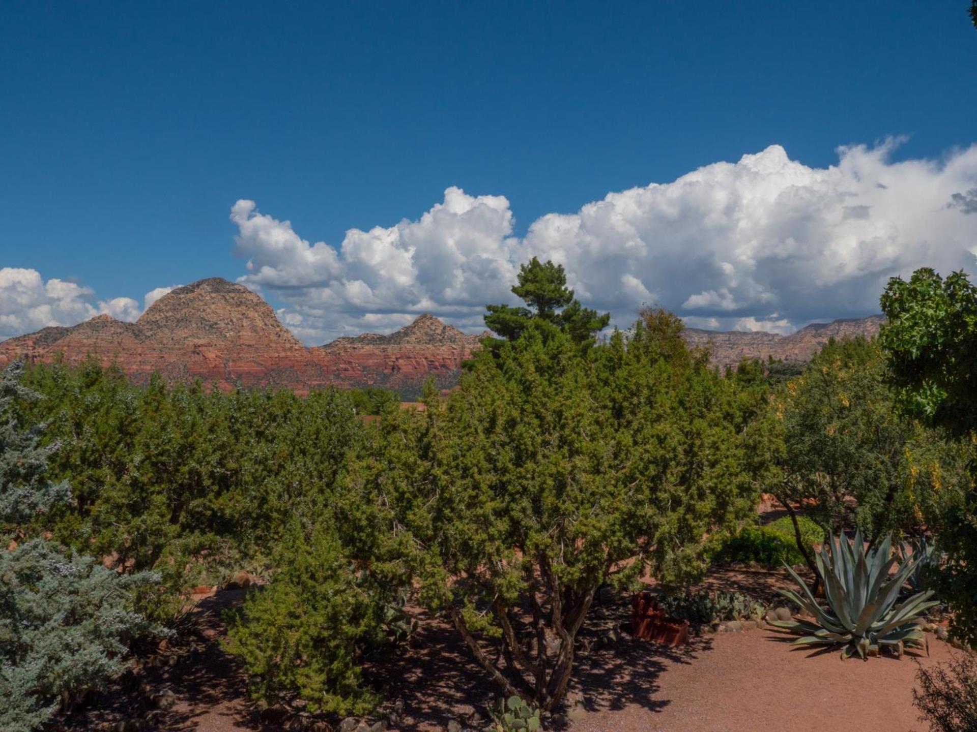 Sky Ranch Lodge photo 21