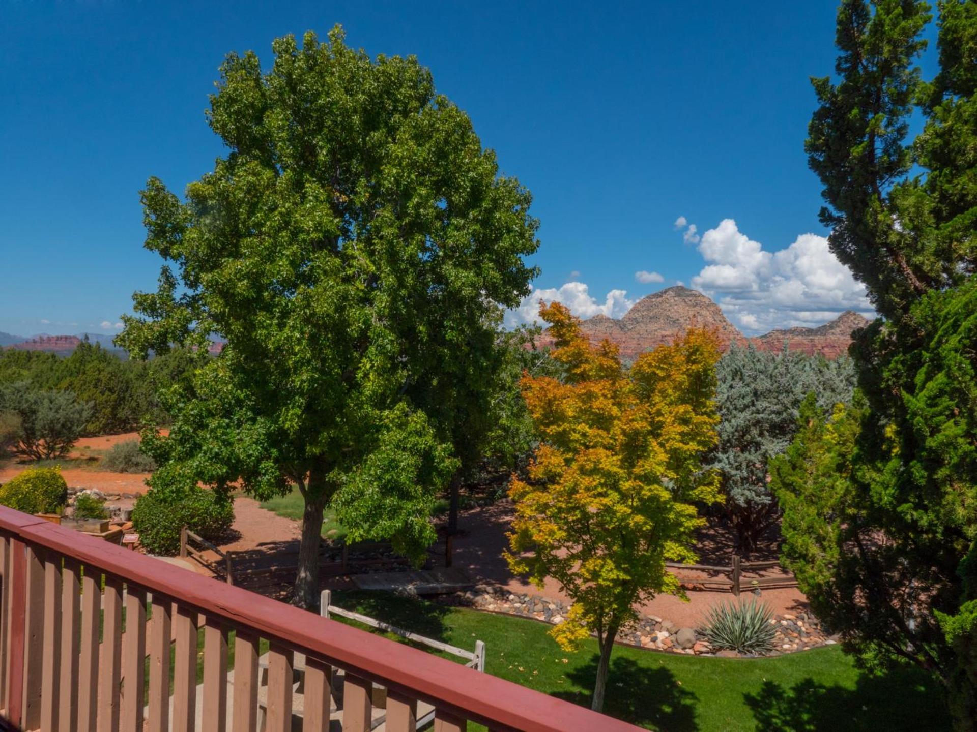 Sky Ranch Lodge photo 48