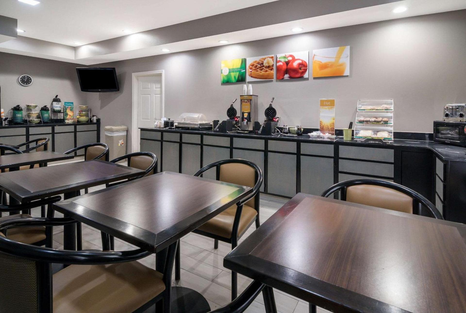 Quality Inn & Suites - Granbury photo 36