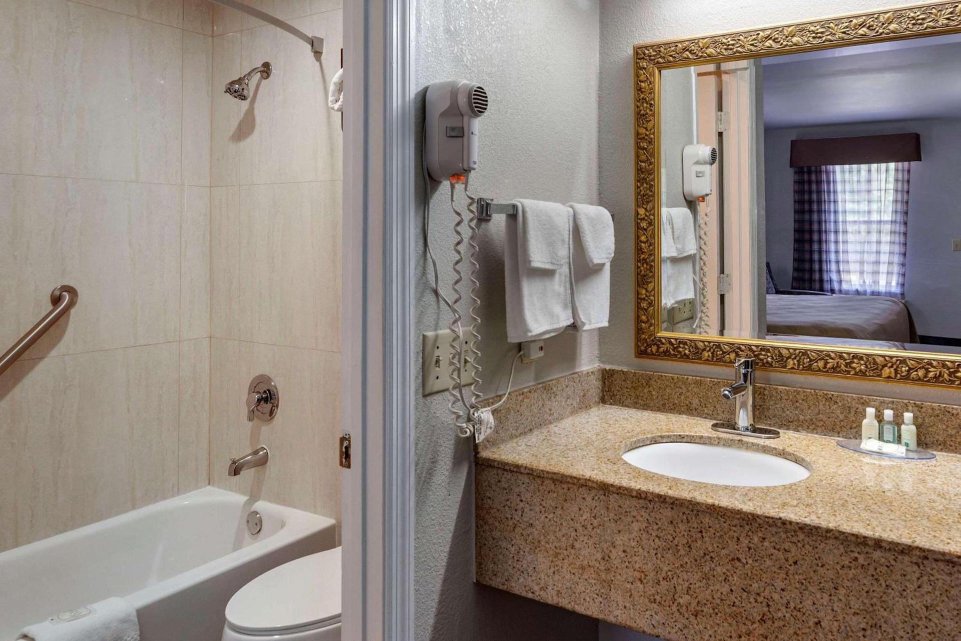 Quality Inn Covington photo 19
