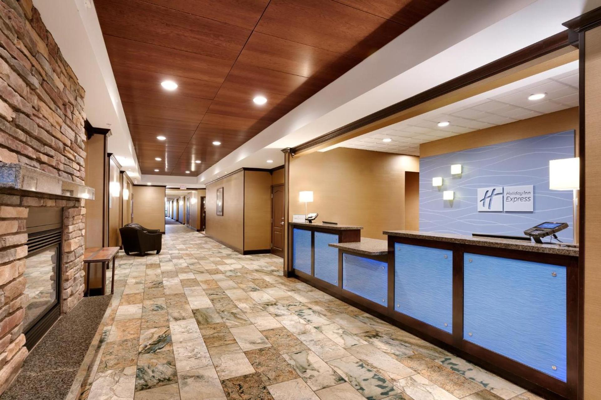 Holiday Inn Express Hotel & Suites Butte by IHG photo 44