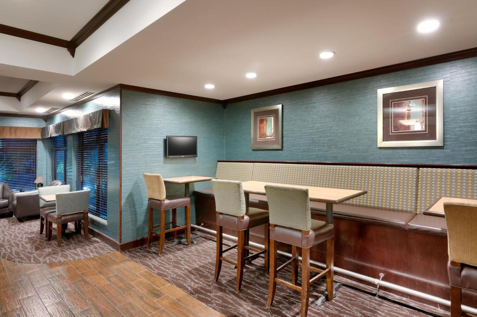 Holiday Inn Express Hotel & Suites Butte by IHG photo 49