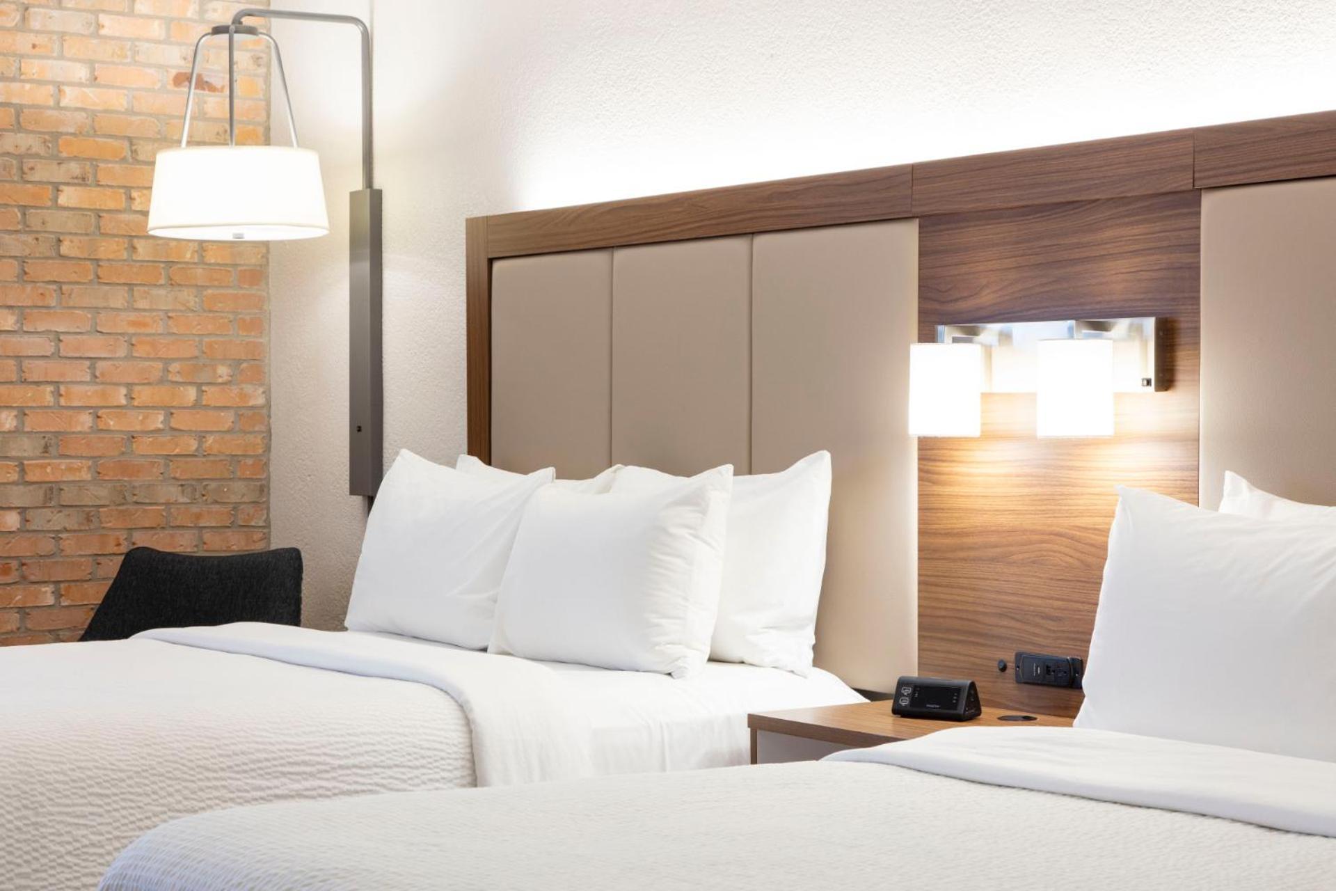Holiday Inn Express - San Antonio Airport by IHG photo 4
