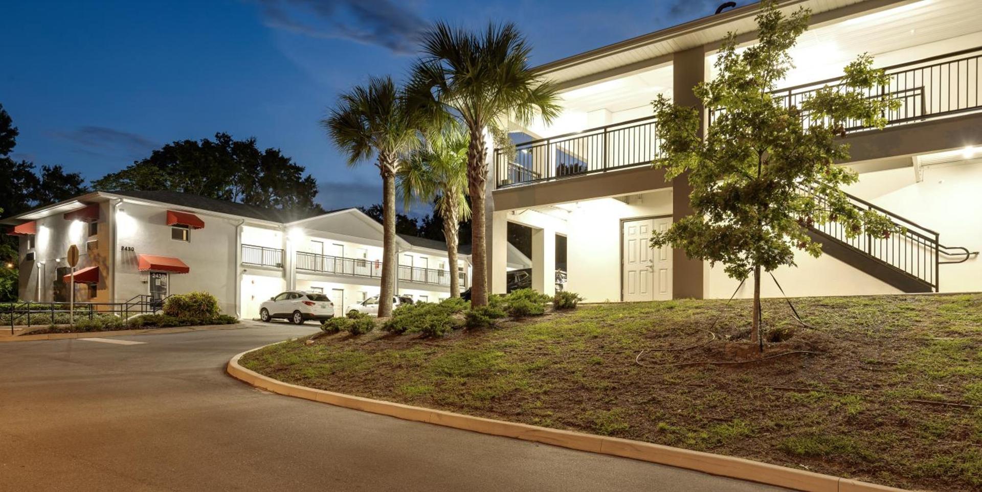 Baymont by Wyndham Ocala Suites photo 3