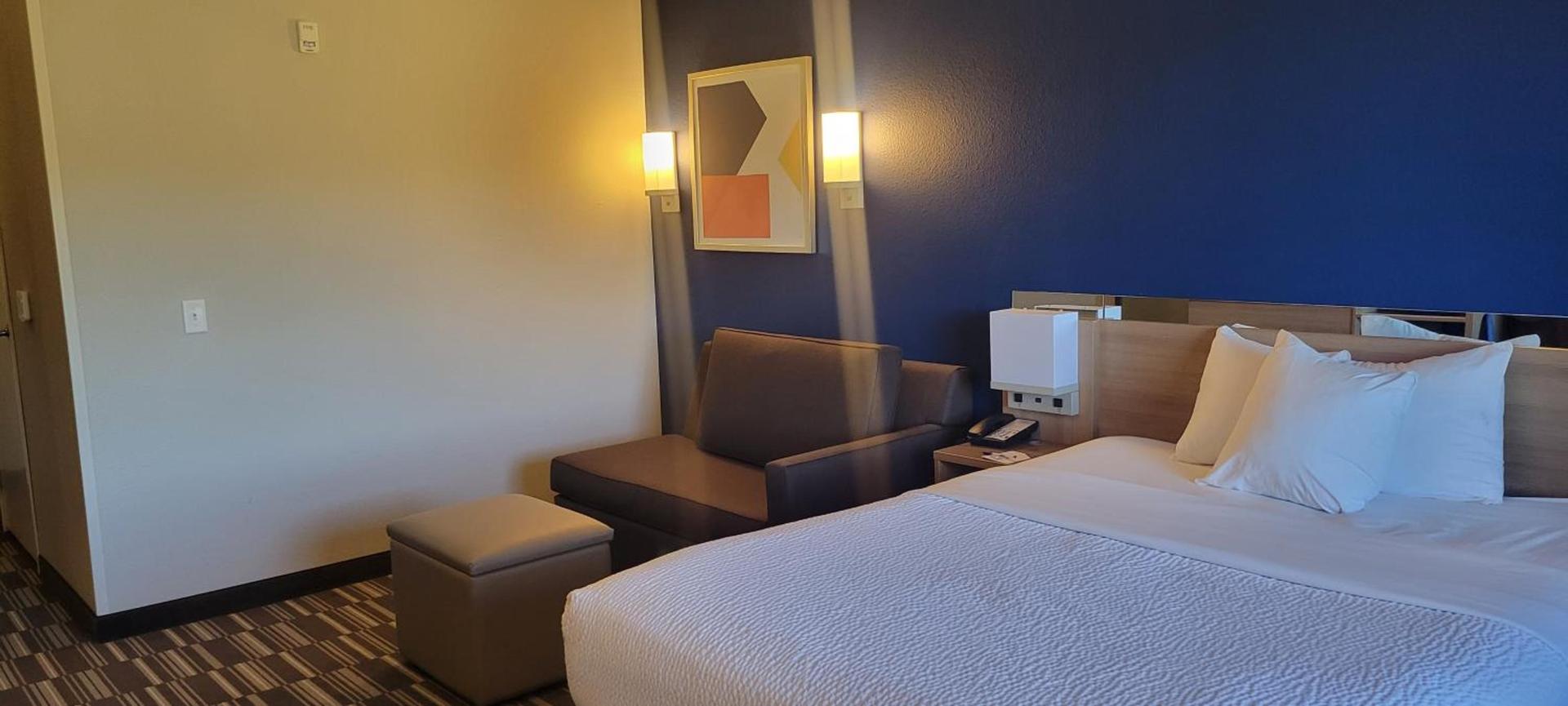Microtel Inn & Suites by Wyndham Fountain Fort Carson photo 35