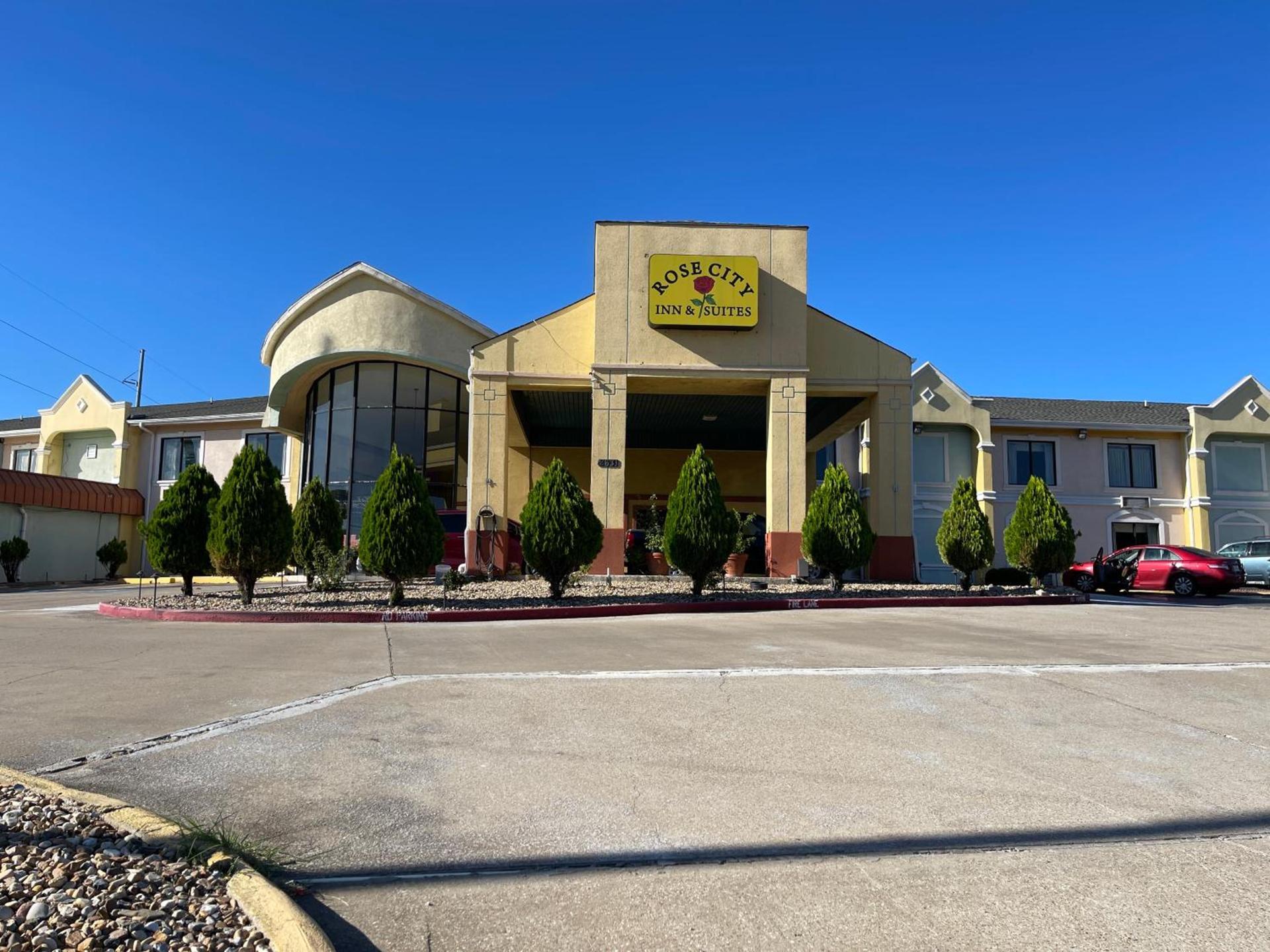 Rose City Inn & Suites photo 1