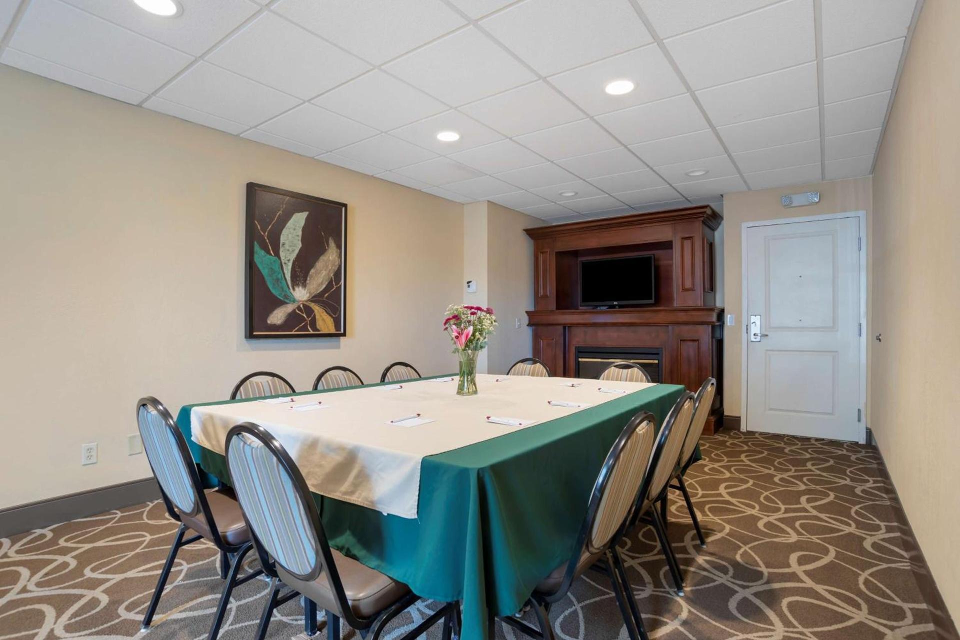 Best Western Plus Tallahassee North Hotel photo 35