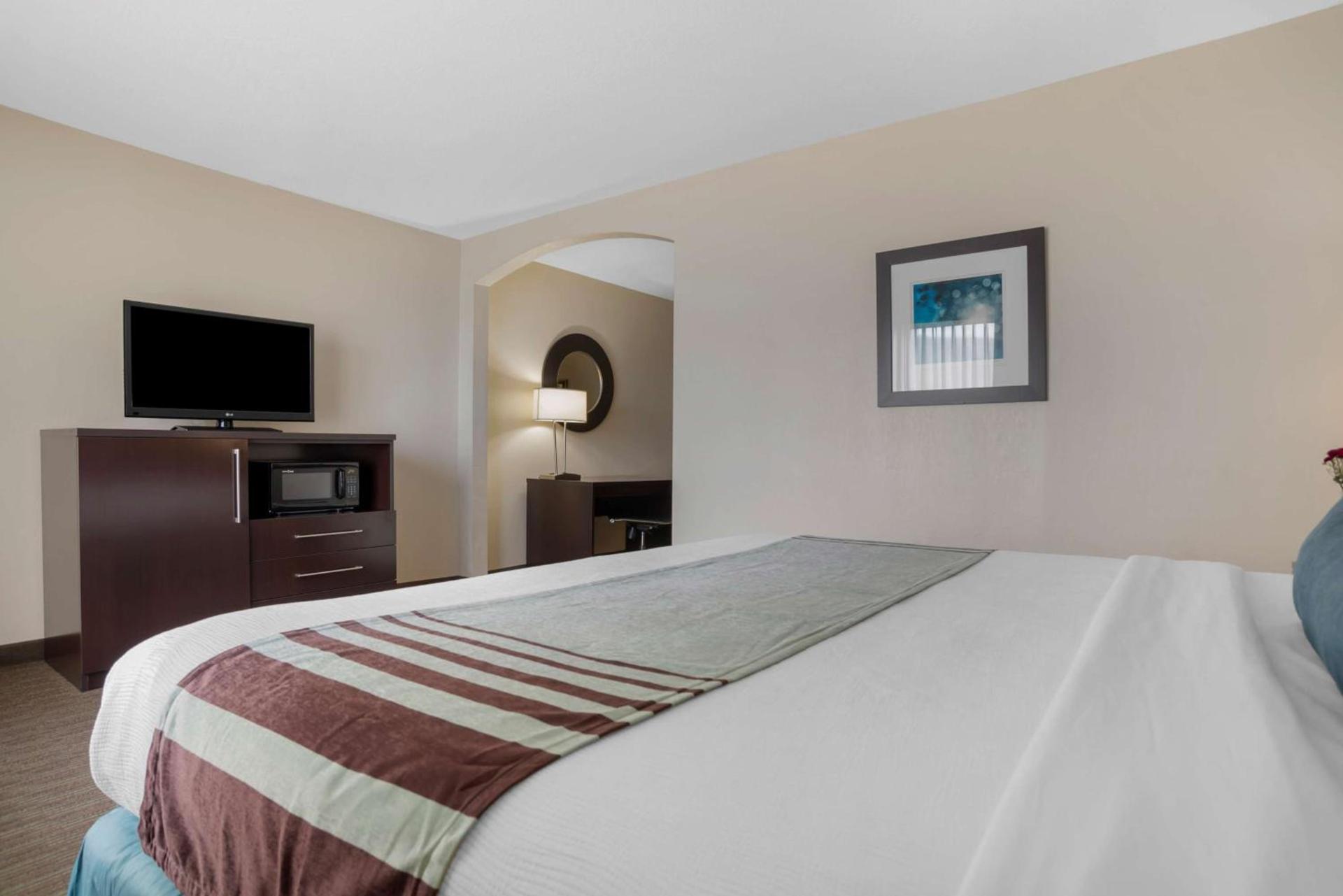 Best Western Plus Tallahassee North Hotel photo 22