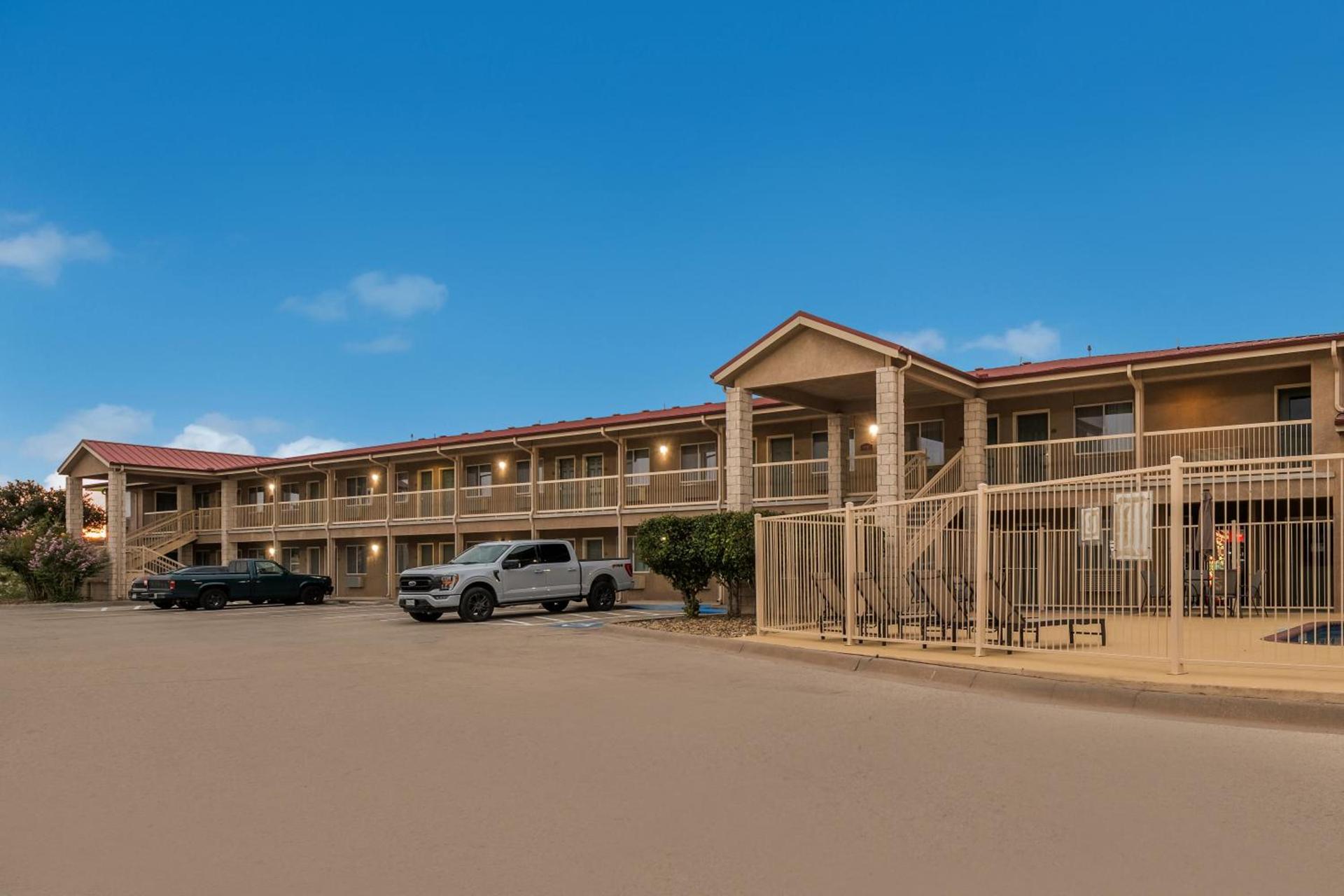 Quality Inn Sonora TX photo 42