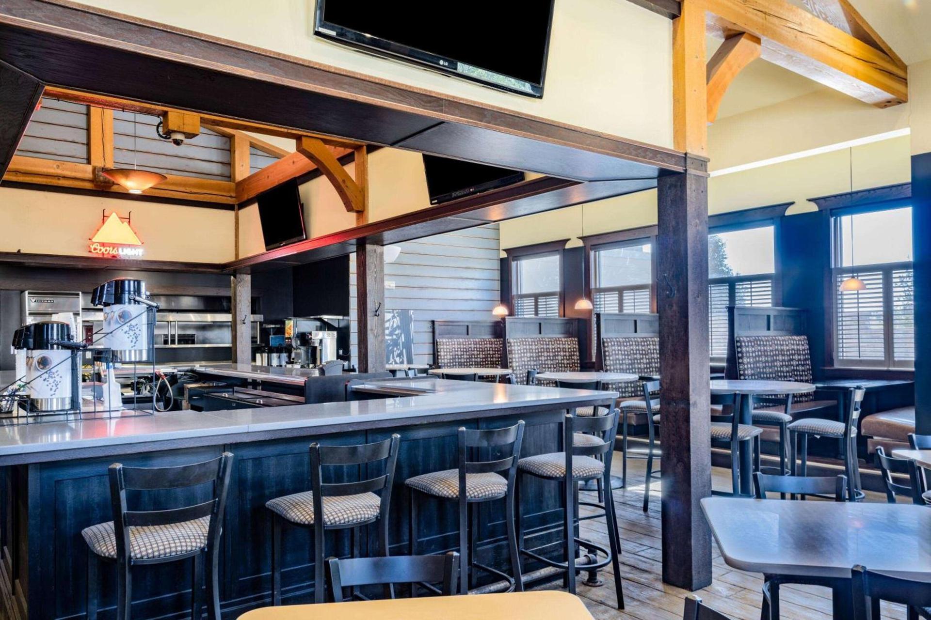 Hawthorn Suites by Wyndham Williston photo 8